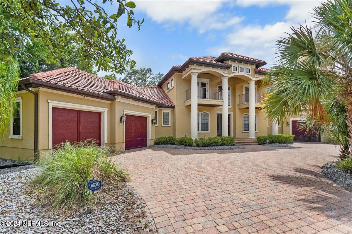 1424 N LOOP Parkway