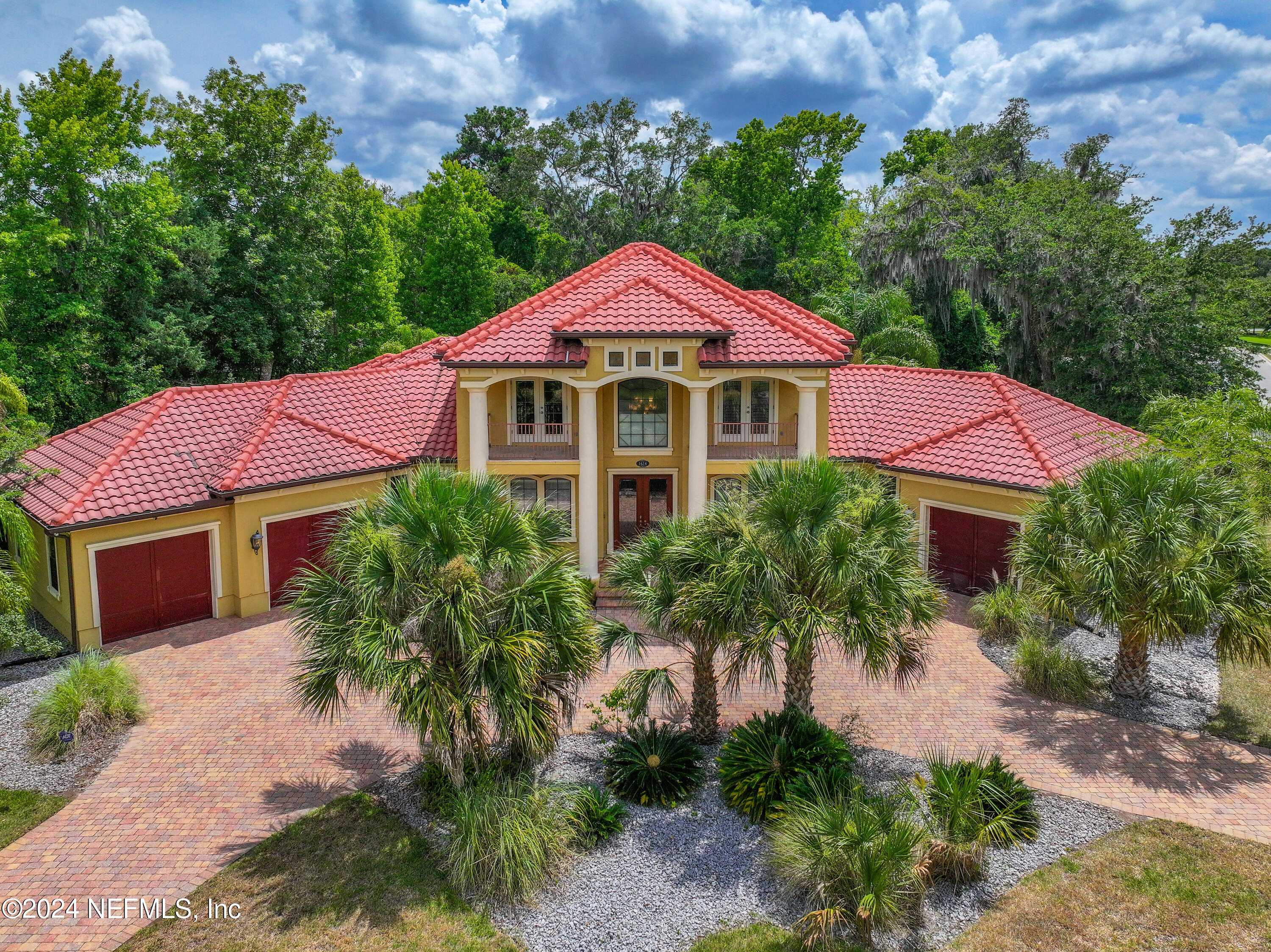 1424 N LOOP Parkway