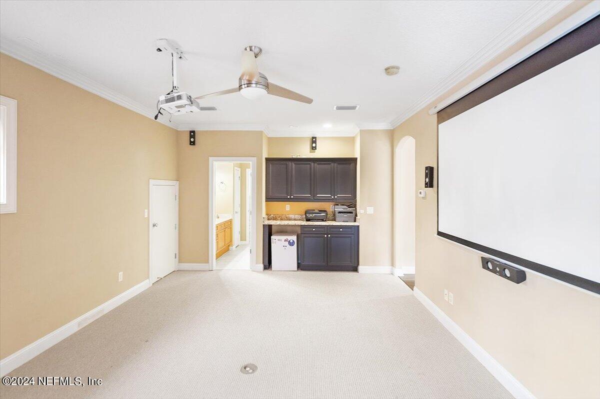 1424 N LOOP Parkway