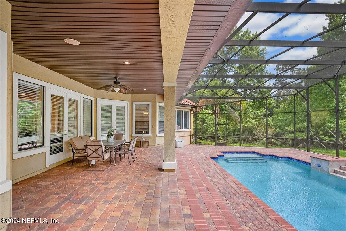 1424 N LOOP Parkway