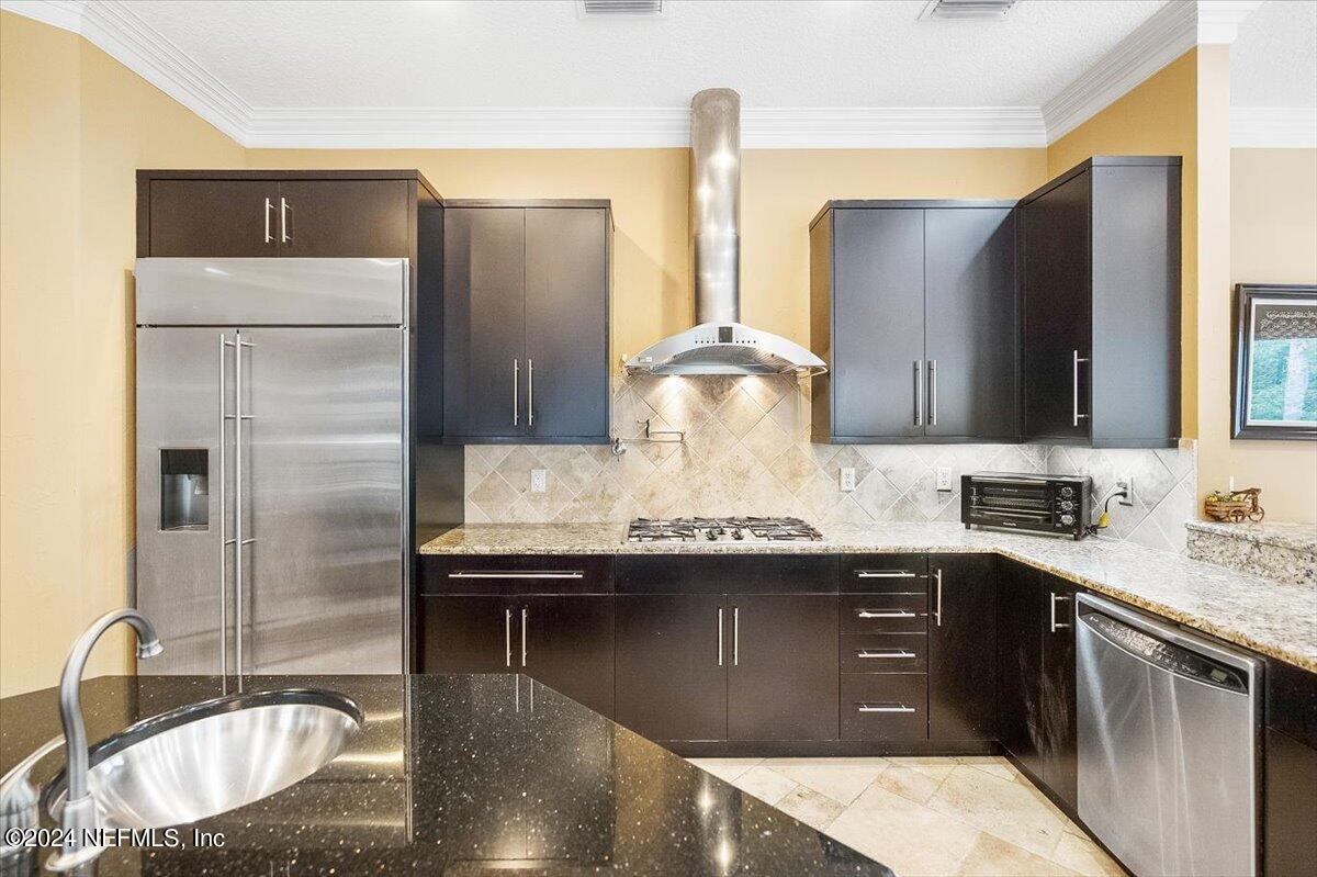 1424 N LOOP Parkway