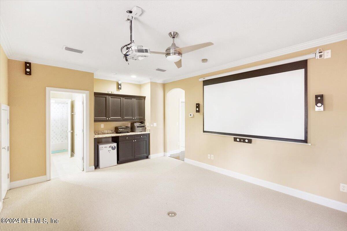 1424 N LOOP Parkway