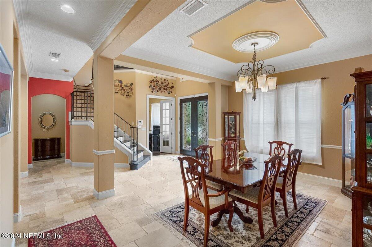 1424 N LOOP Parkway