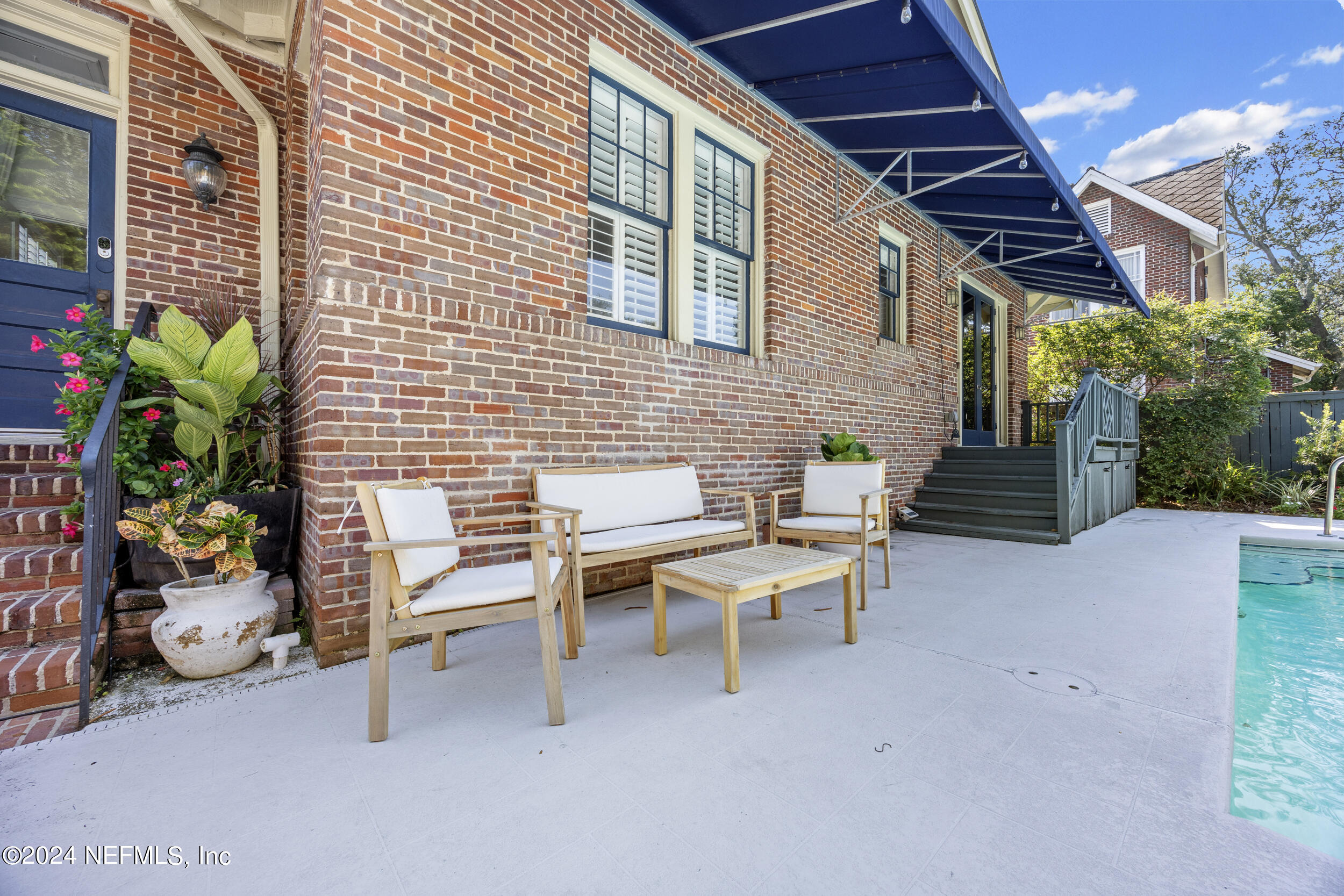 1600 EDGEWOOD Avenue S