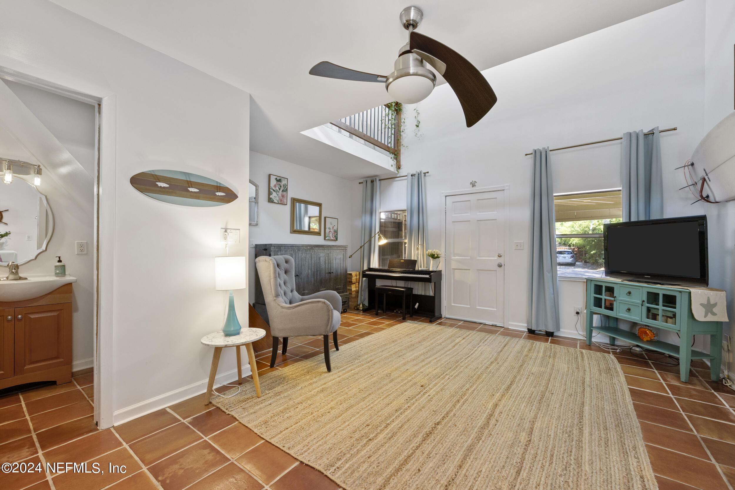 1600 EDGEWOOD Avenue S