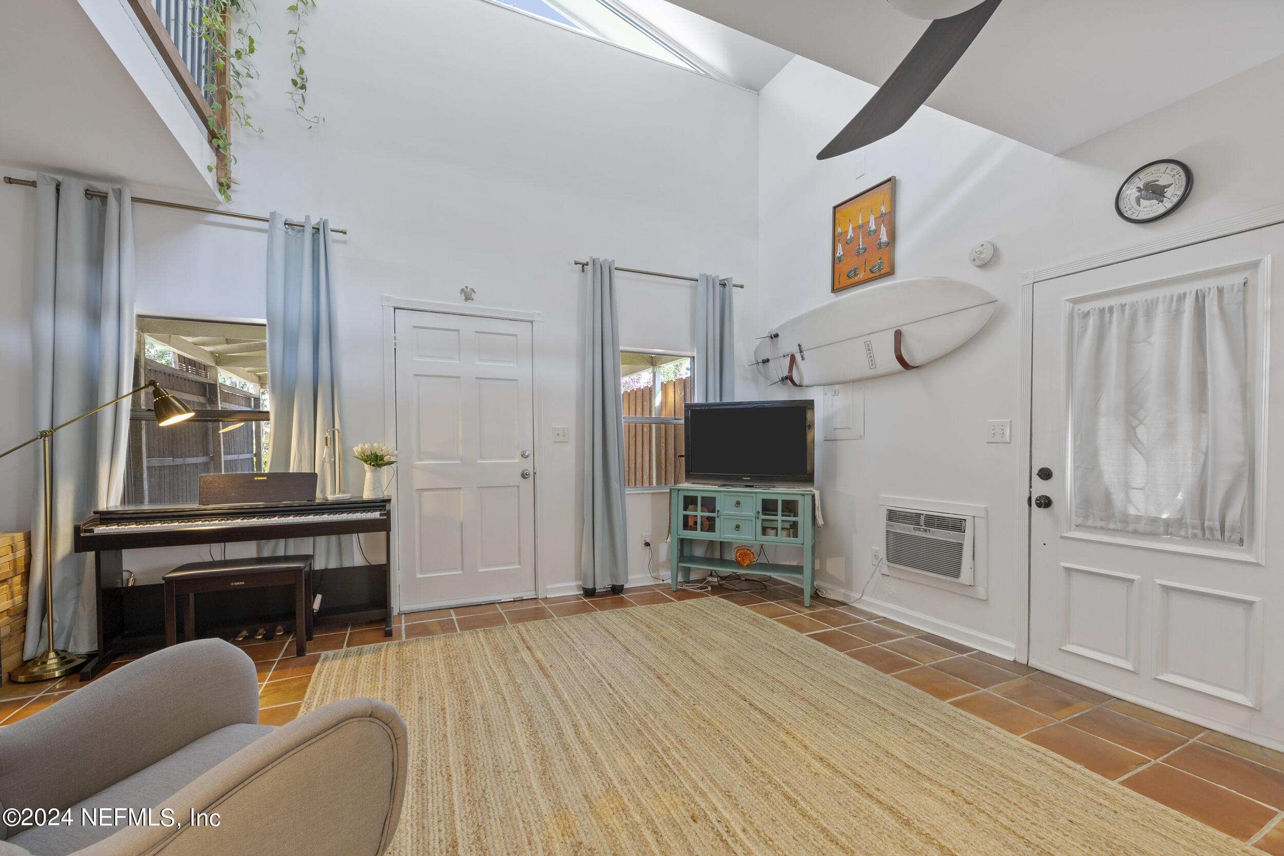 1600 EDGEWOOD Avenue S