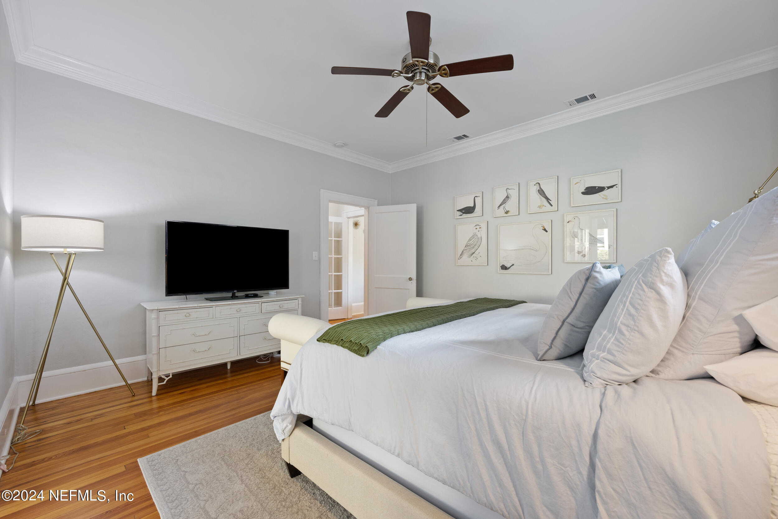 1600 EDGEWOOD Avenue S