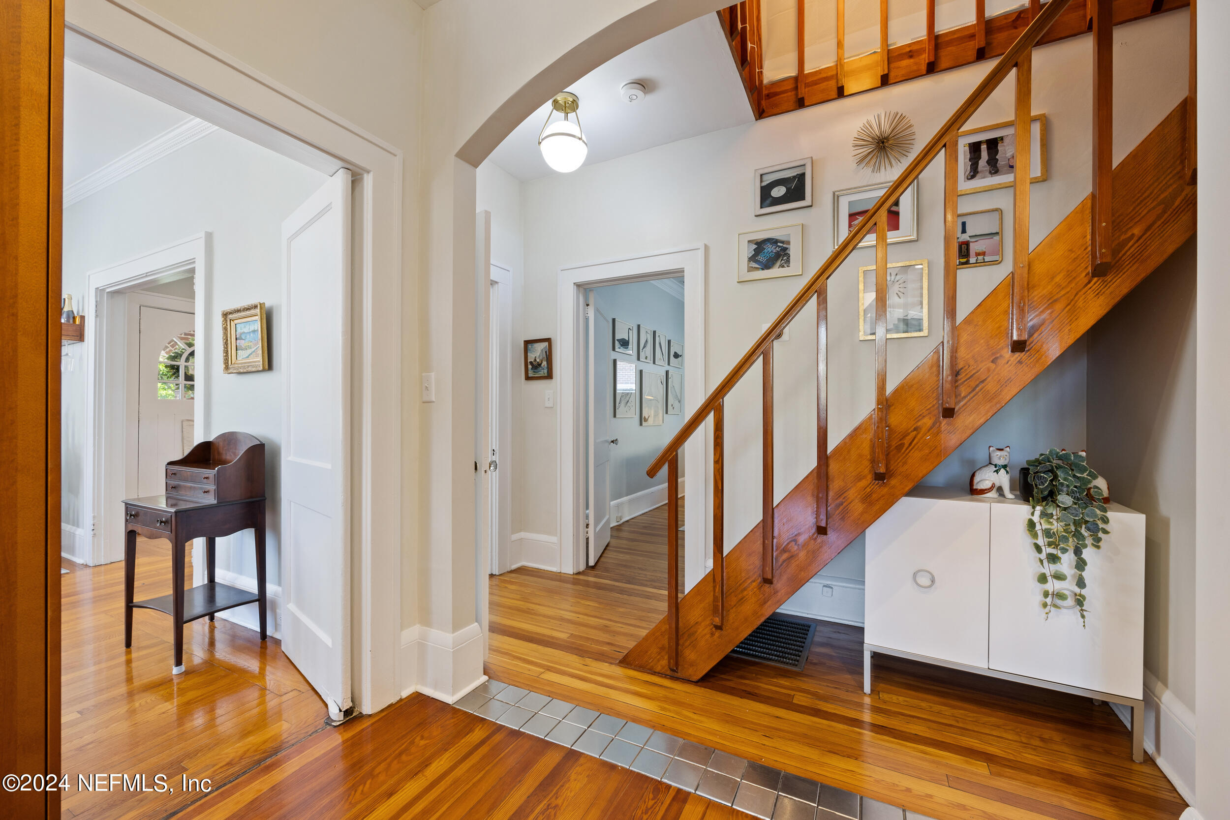 1600 EDGEWOOD Avenue S