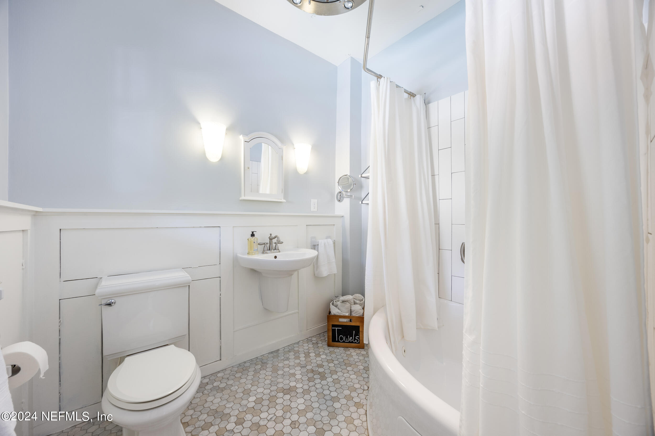 1600 EDGEWOOD Avenue S