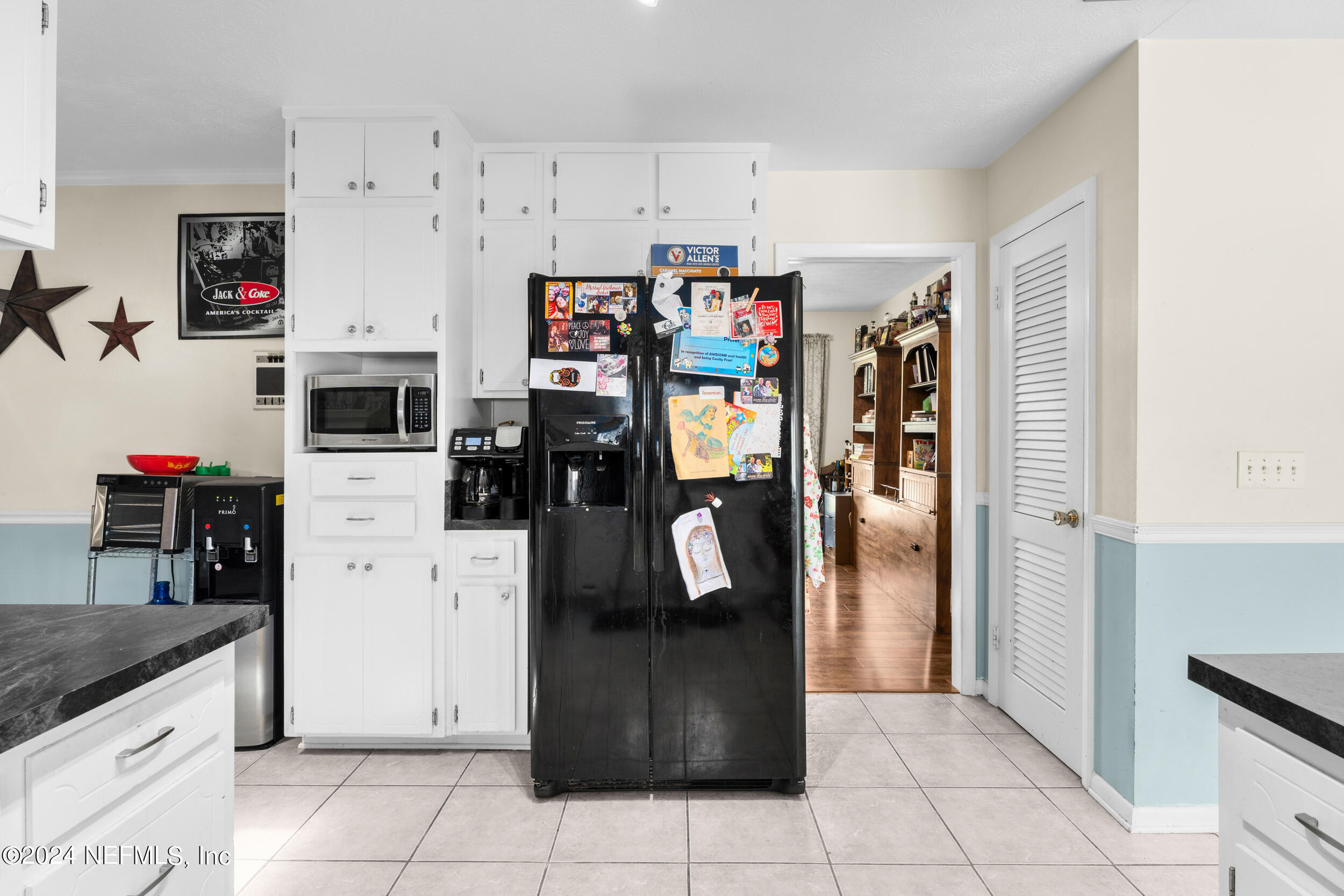 1055 PARKRIDGE Circle W