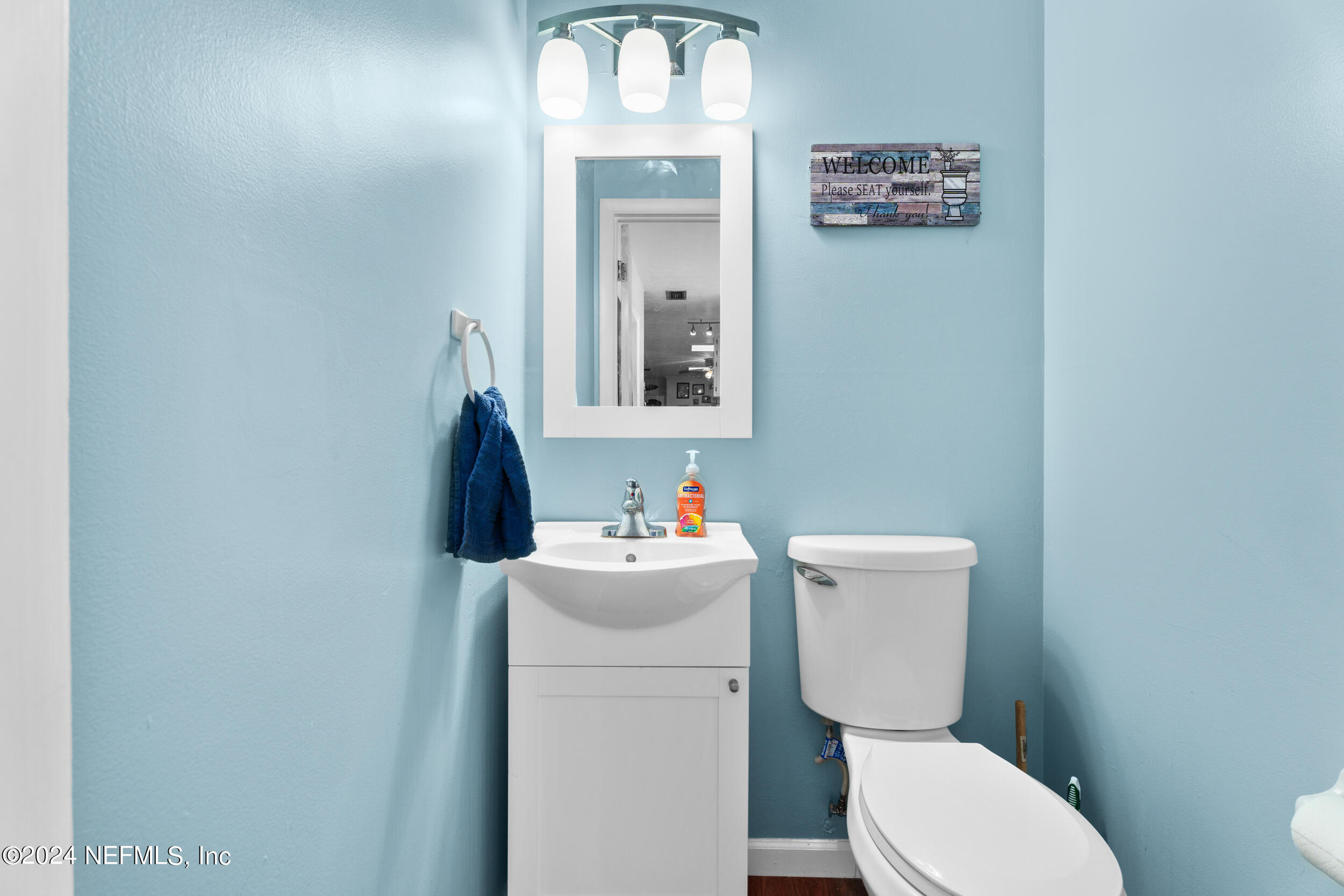 1055 PARKRIDGE Circle W