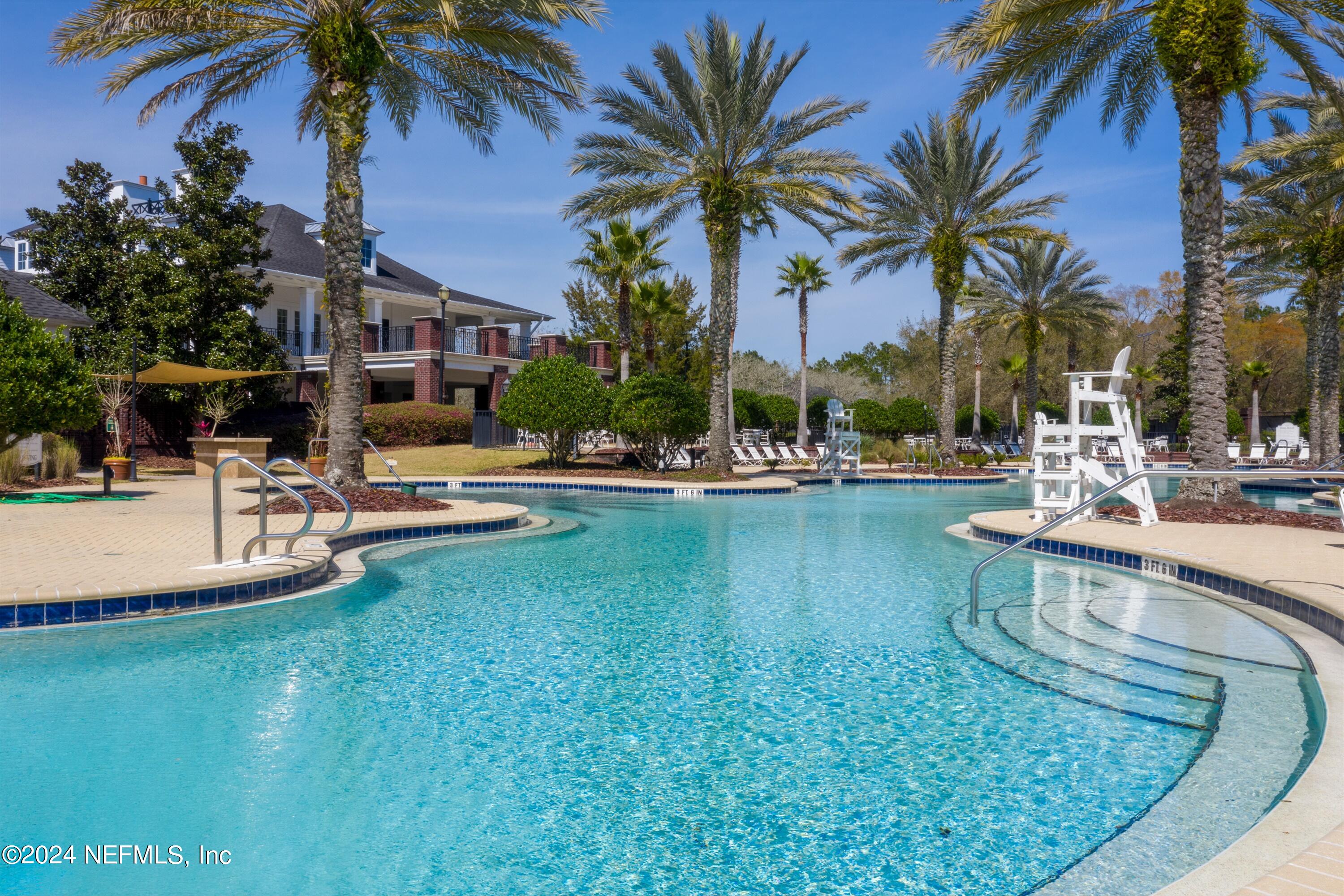 2987 THORNCREST Drive