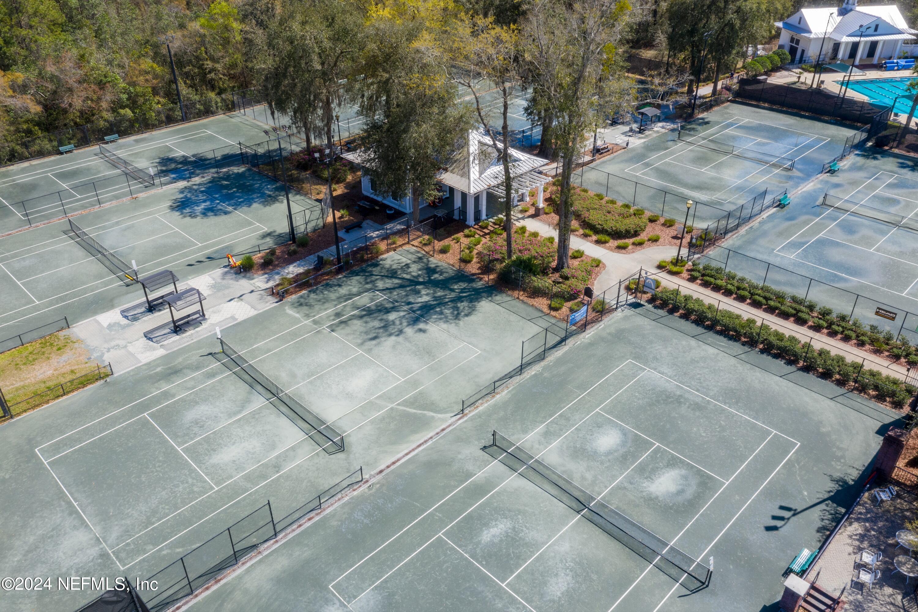 2987 THORNCREST Drive