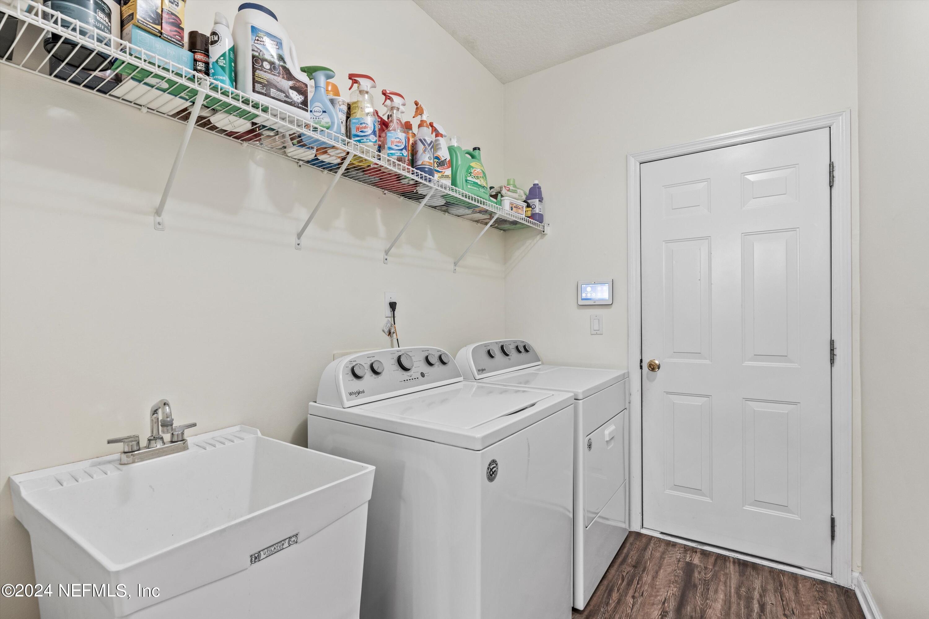 2987 THORNCREST Drive