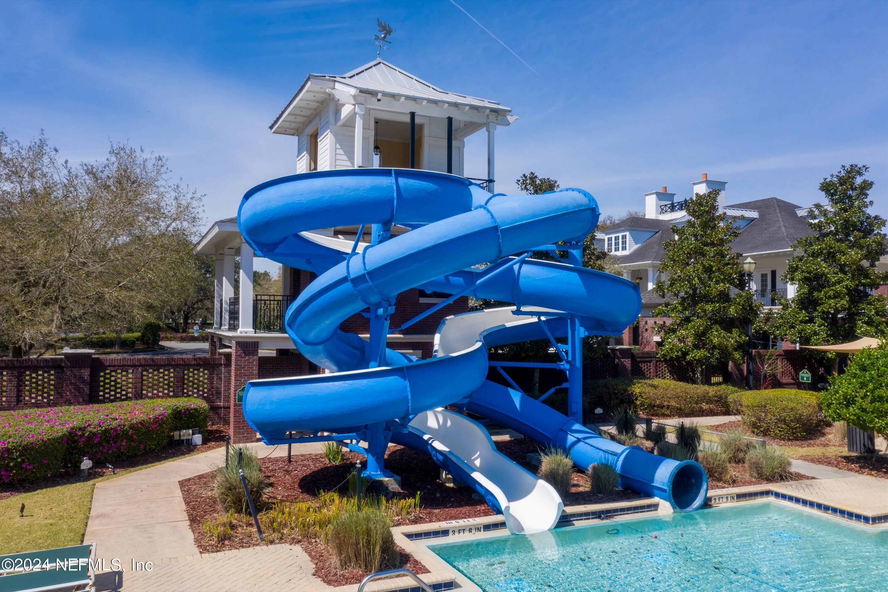 2987 THORNCREST Drive