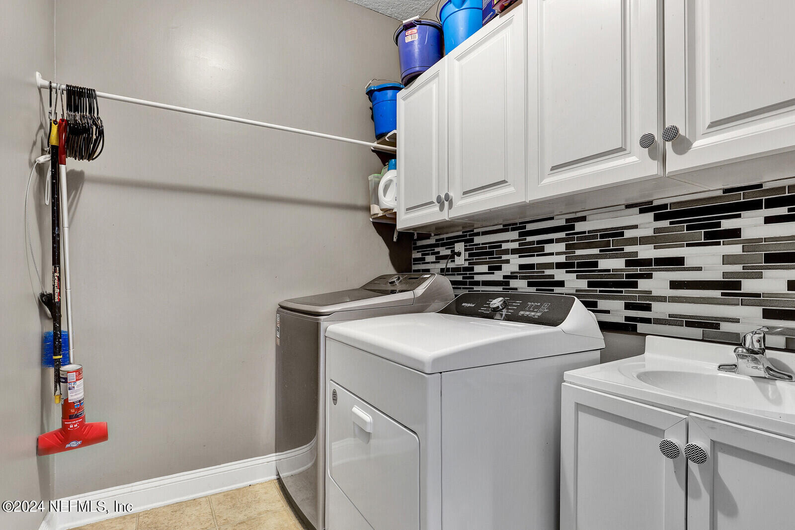 6061 ALDERFER SPRINGS Drive