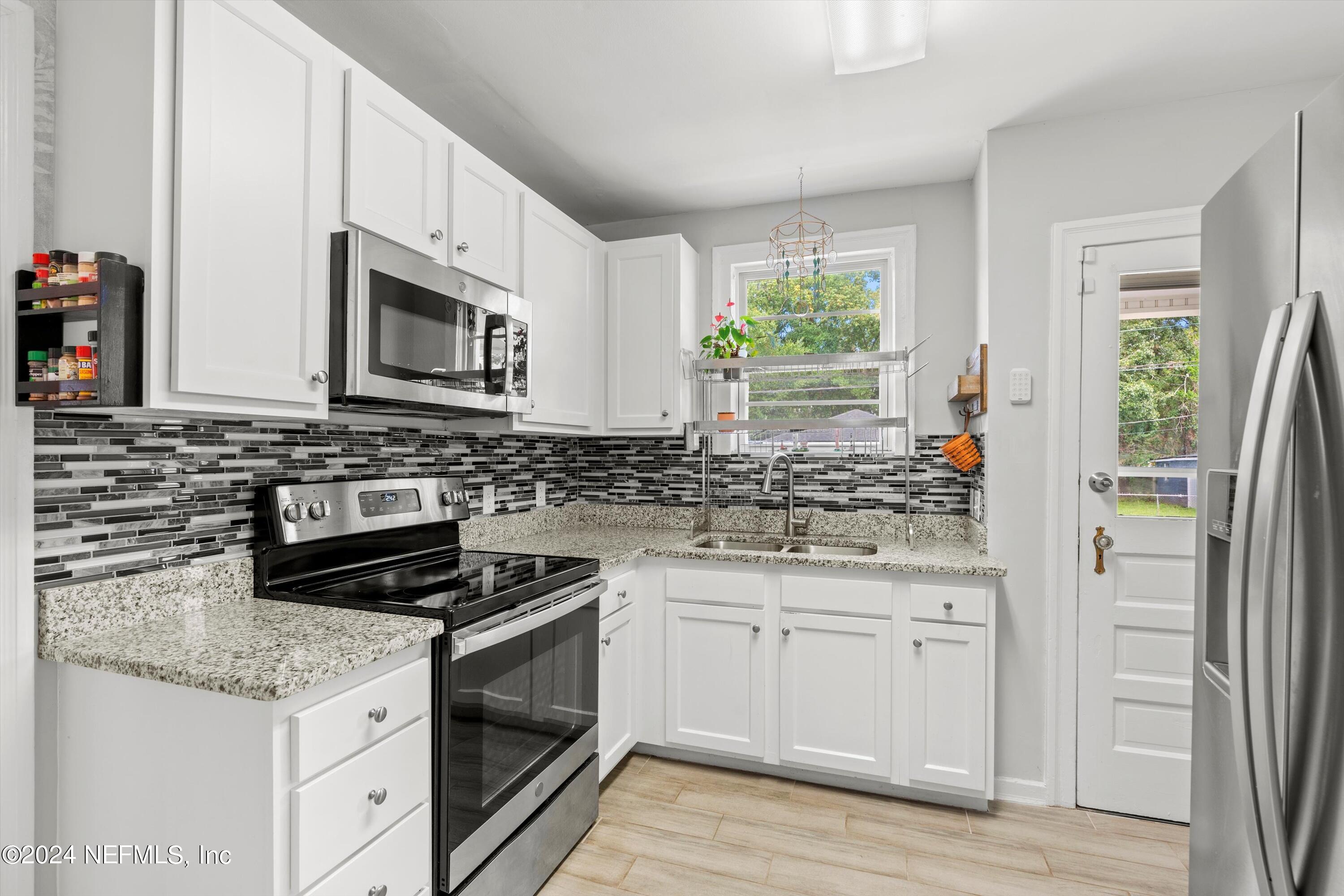 5102 SUNDERLAND Road