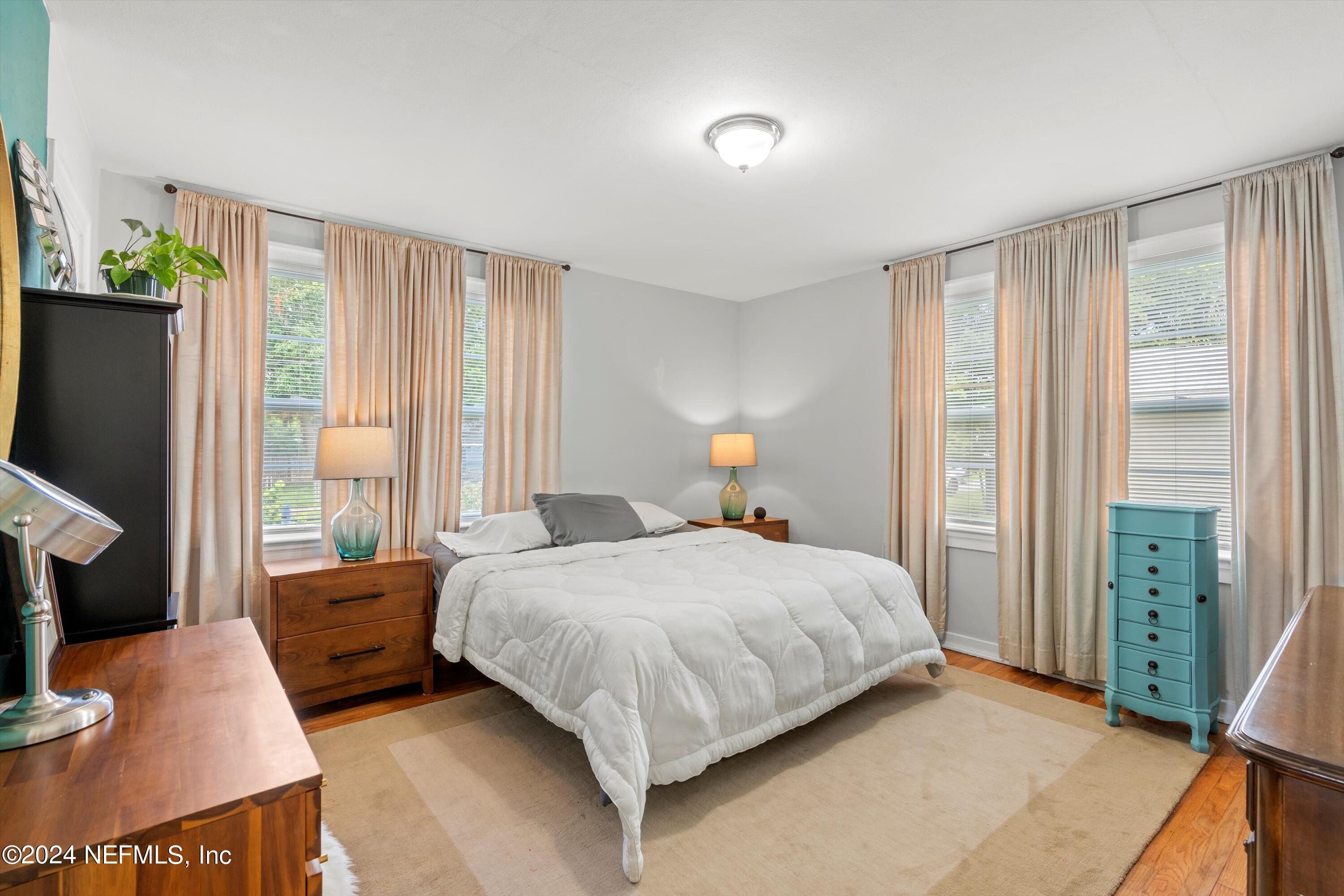 5102 SUNDERLAND Road