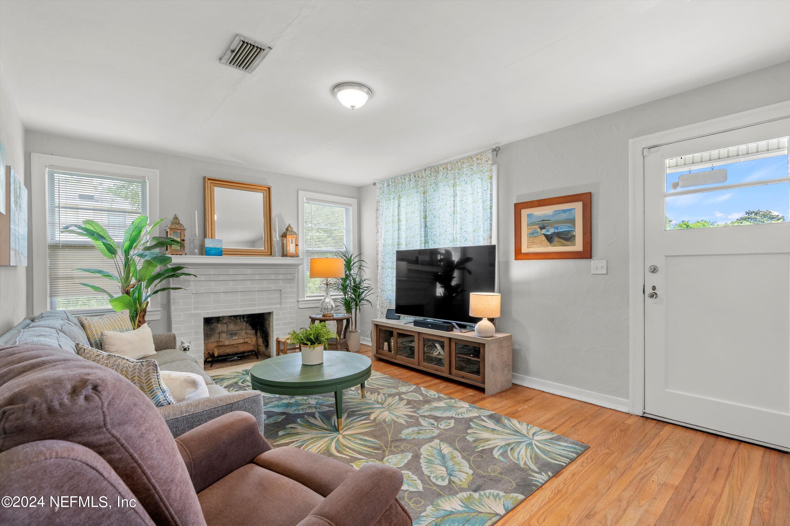 5102 SUNDERLAND Road