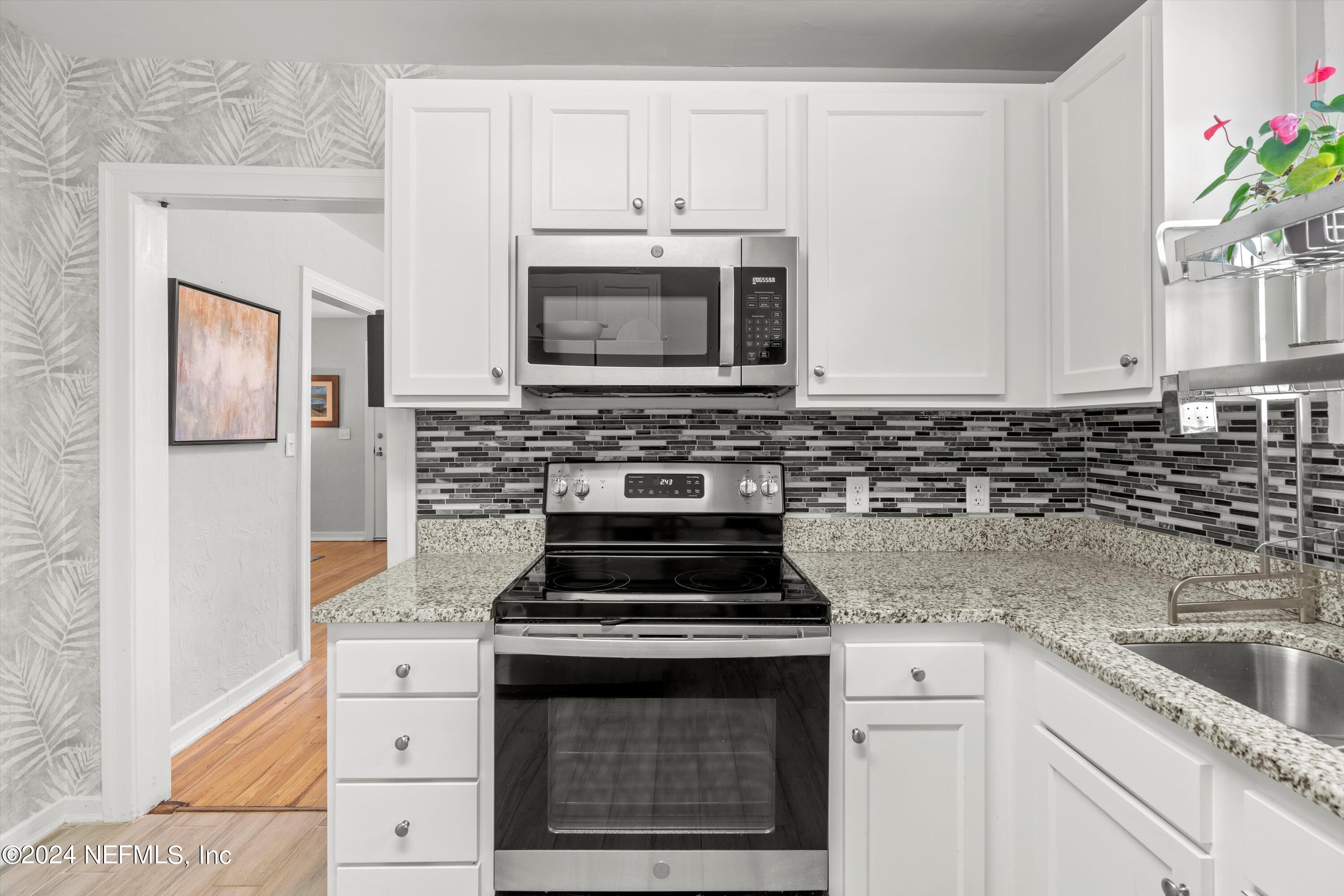 5102 SUNDERLAND Road