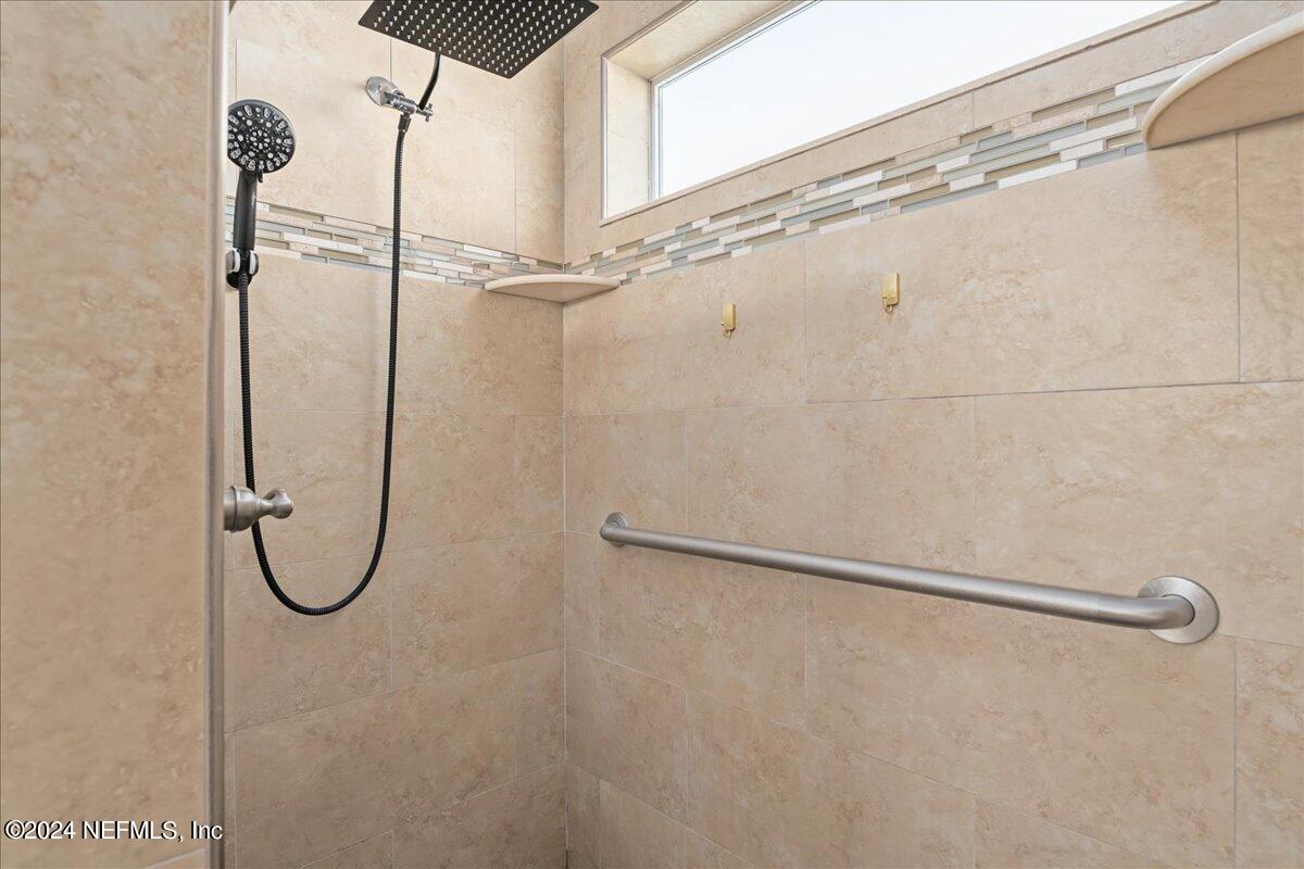 2699 CREEKFRONT Drive