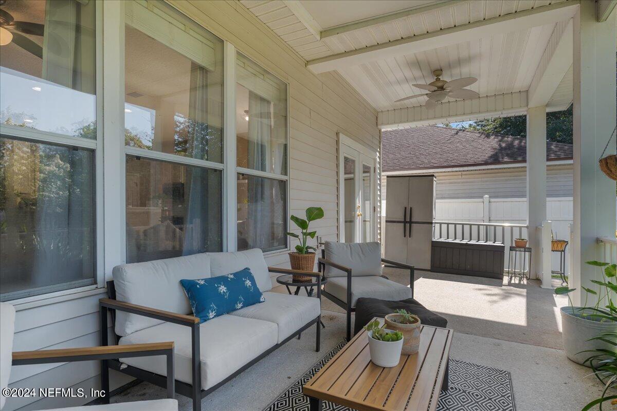 2699 CREEKFRONT Drive