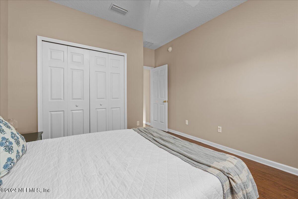 2699 CREEKFRONT Drive