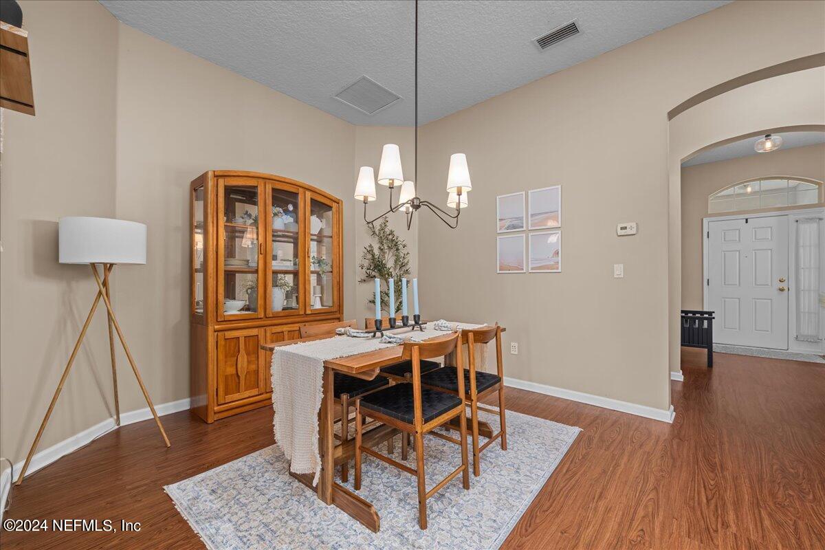 2699 CREEKFRONT Drive