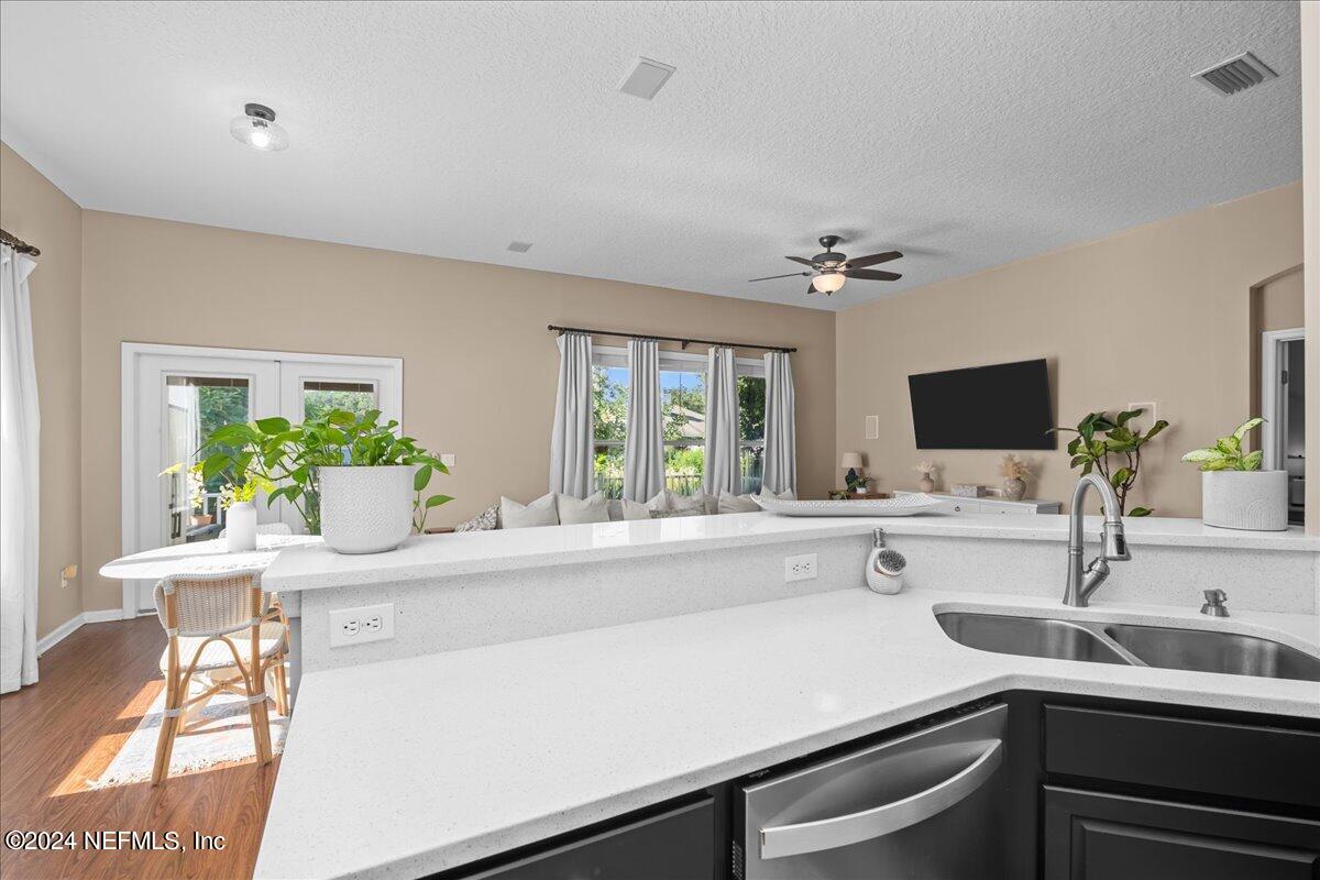 2699 CREEKFRONT Drive