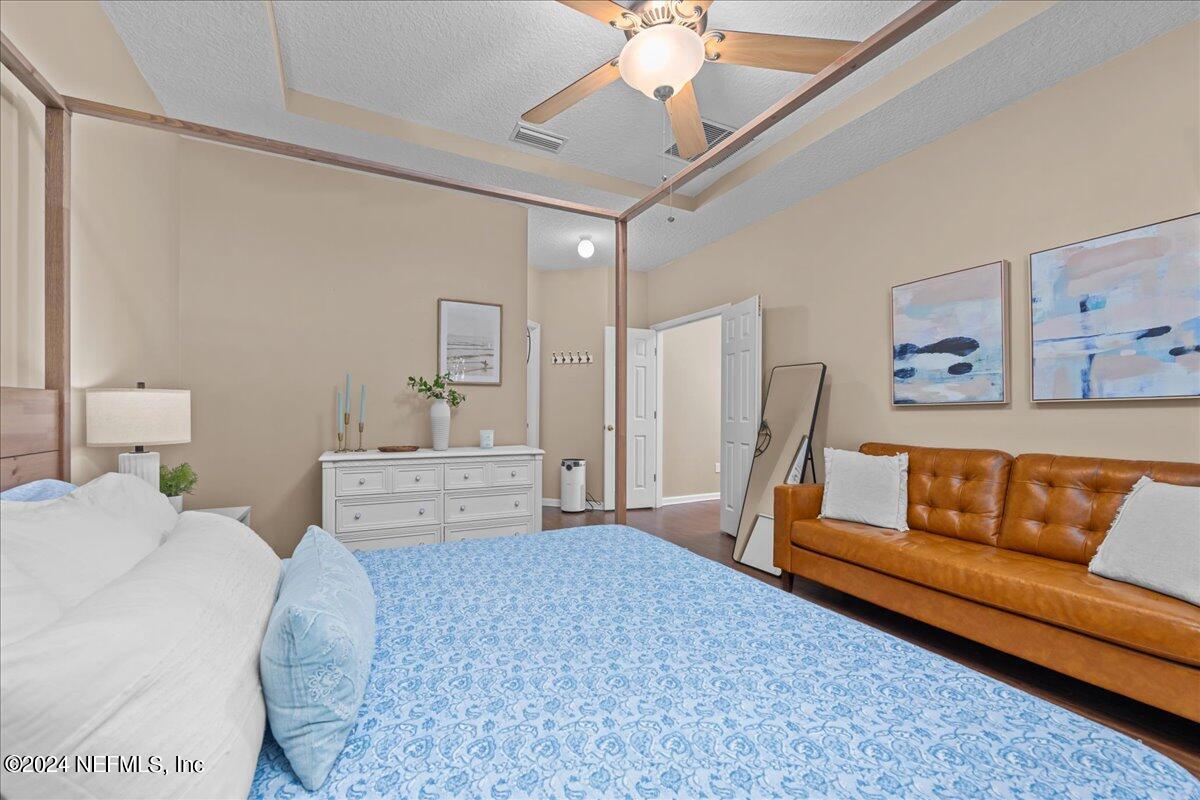 2699 CREEKFRONT Drive