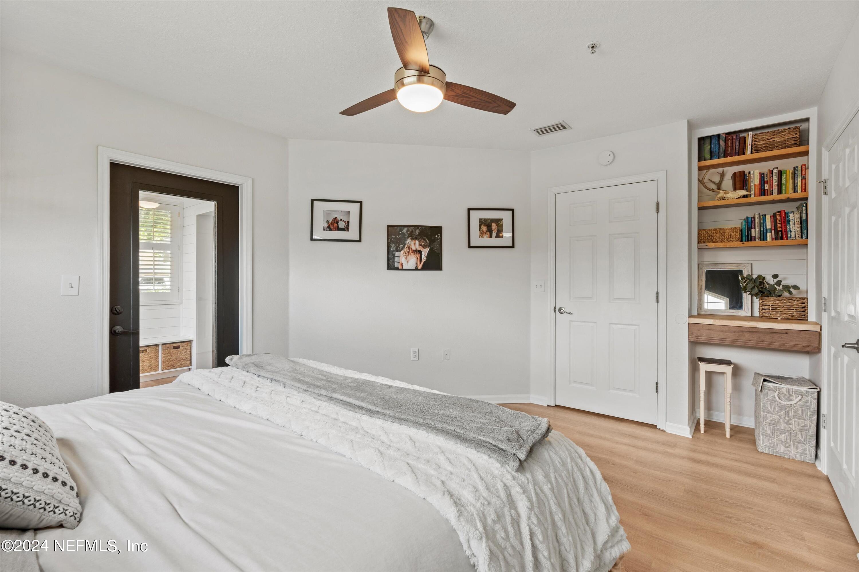 1655 THE GREENS Way, 2914