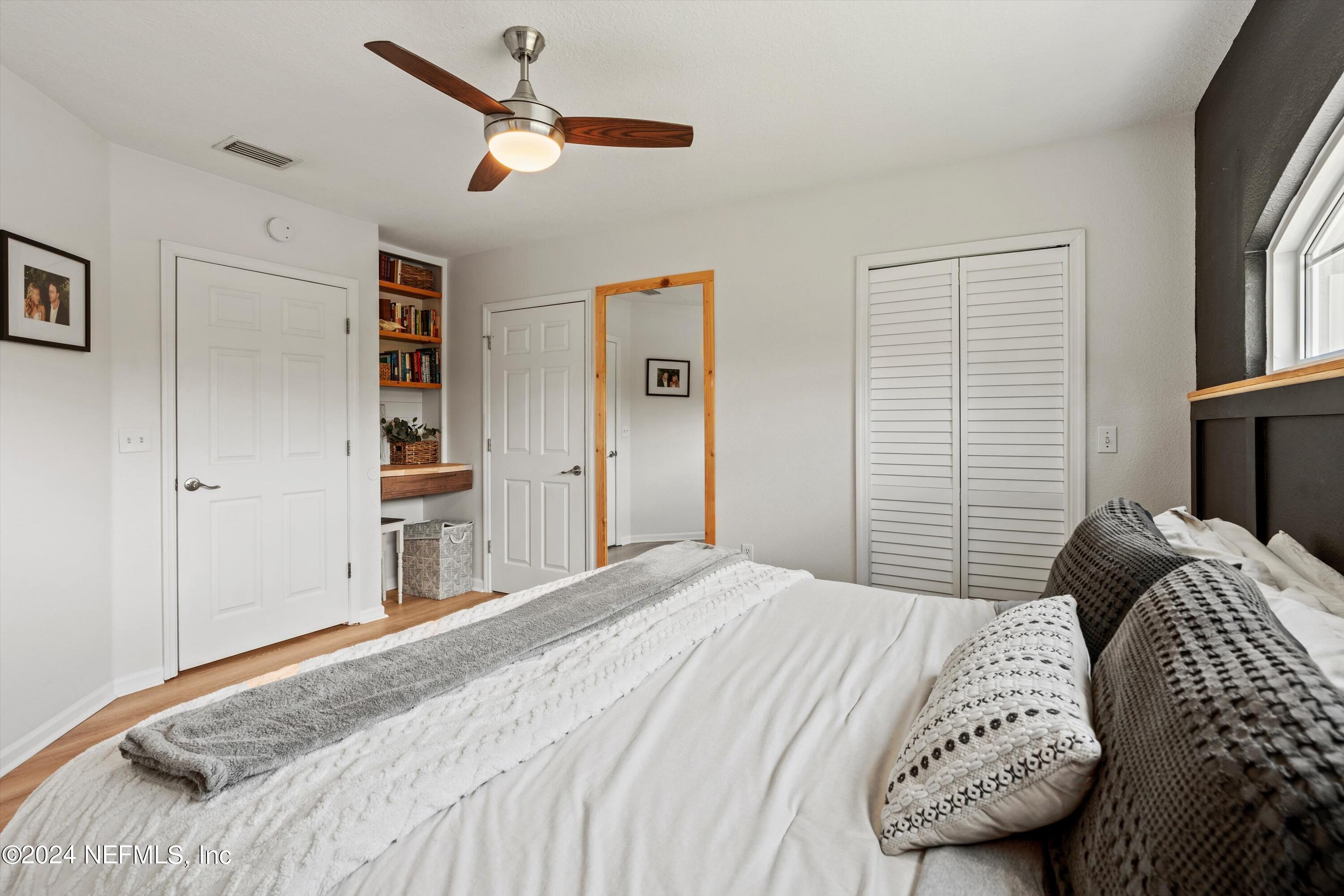 1655 THE GREENS Way, 2914