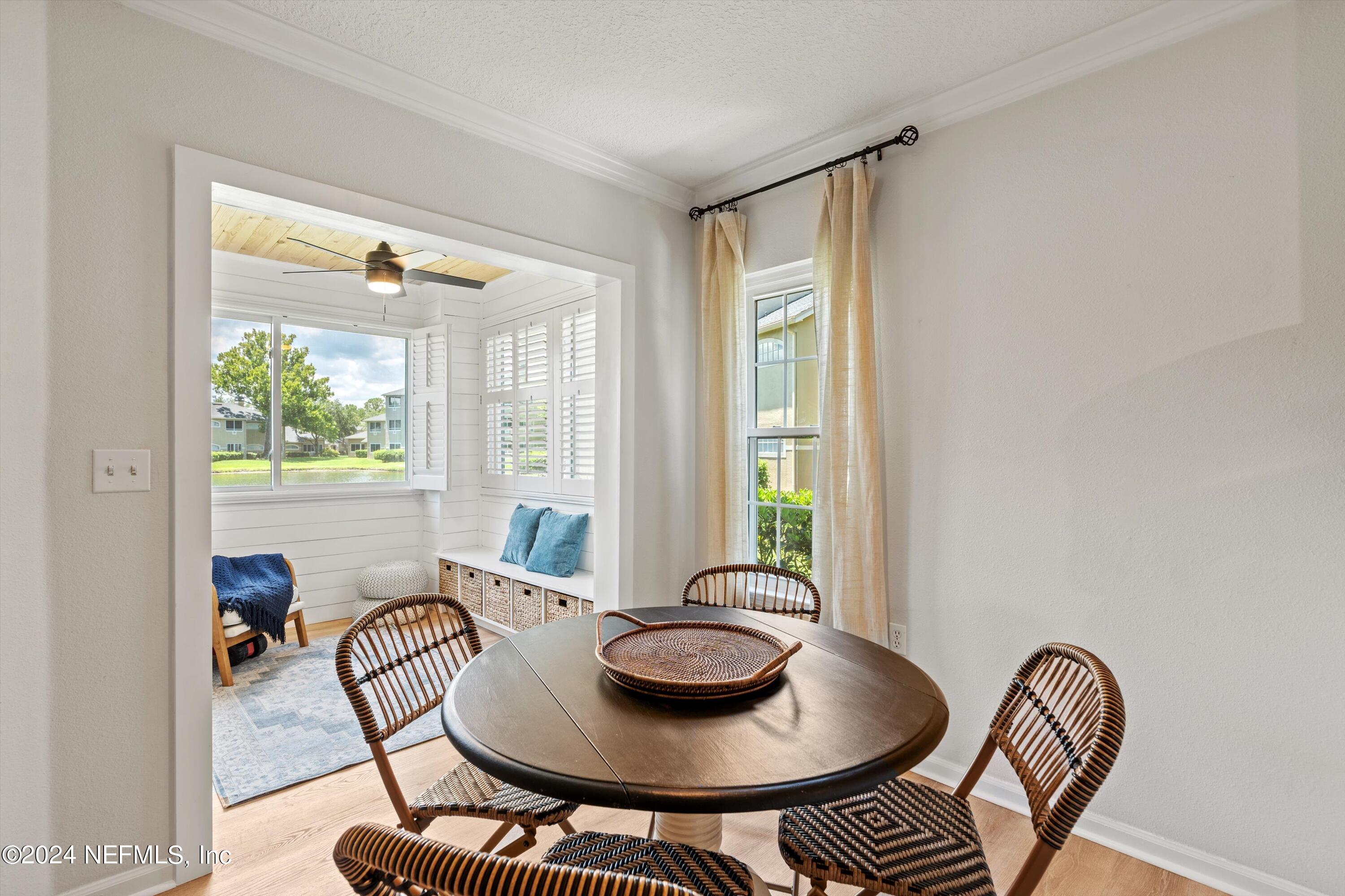 1655 THE GREENS Way, 2914