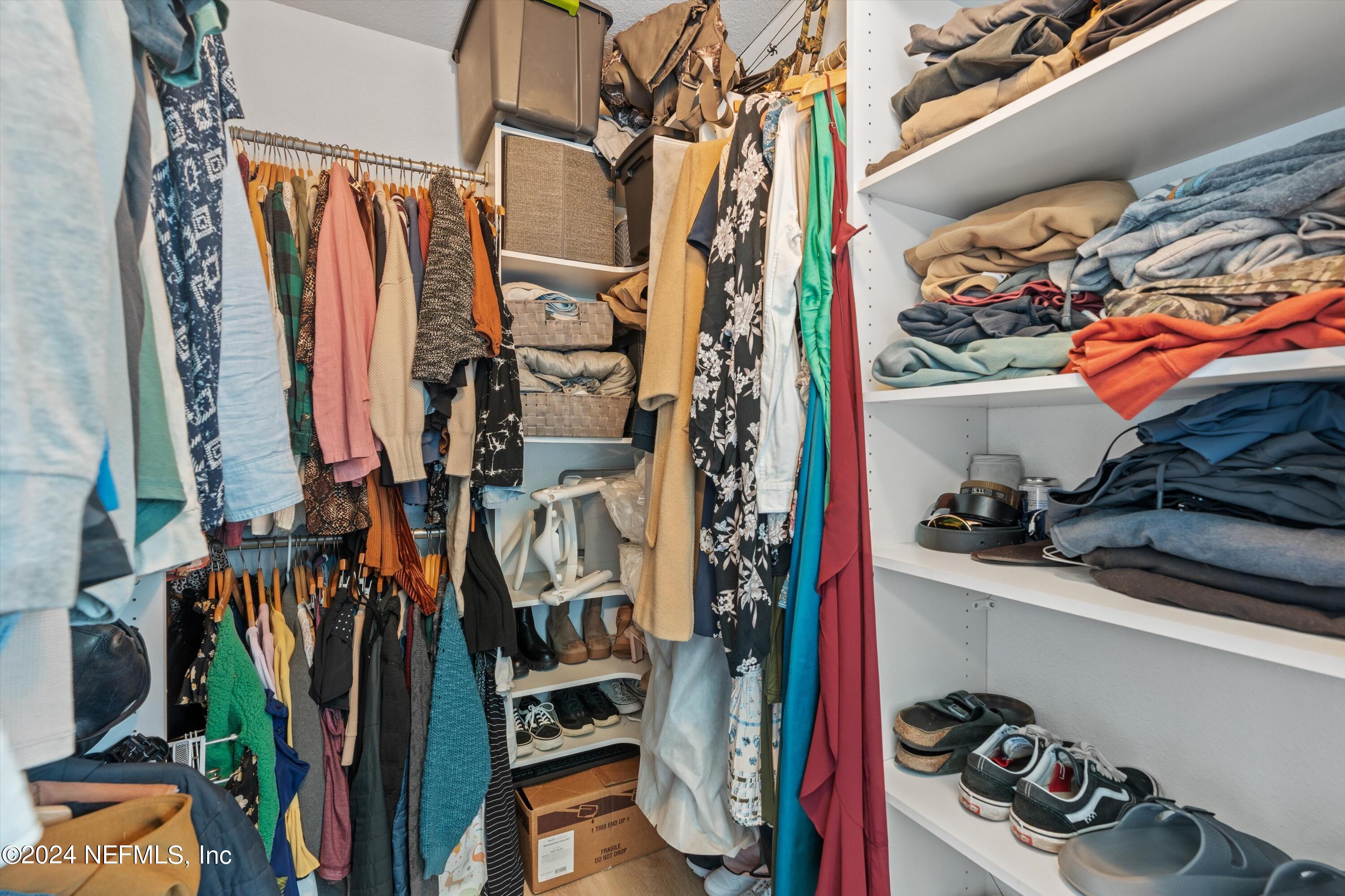 1655 THE GREENS Way, 2914