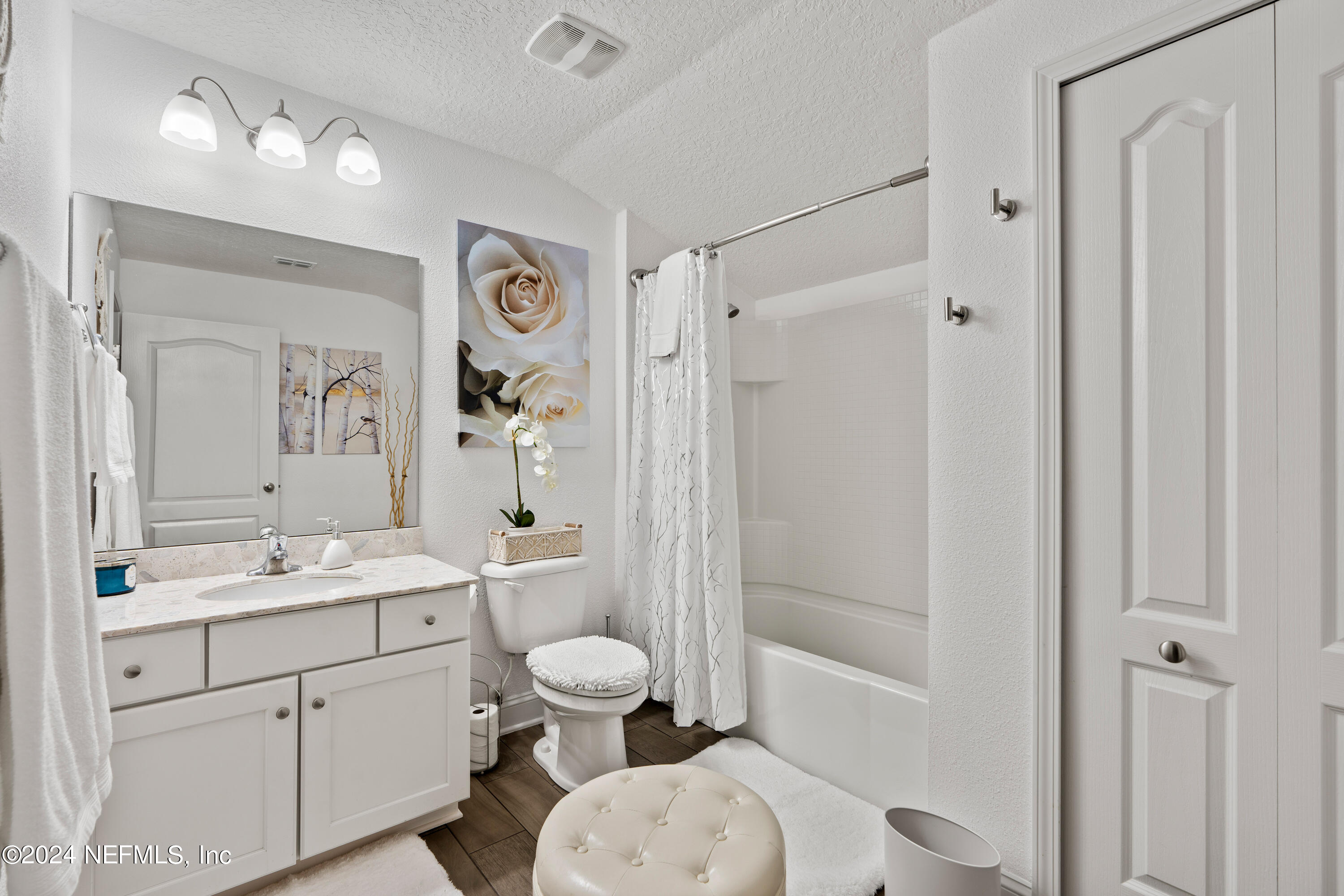 3232 CYPRESS WALK Place