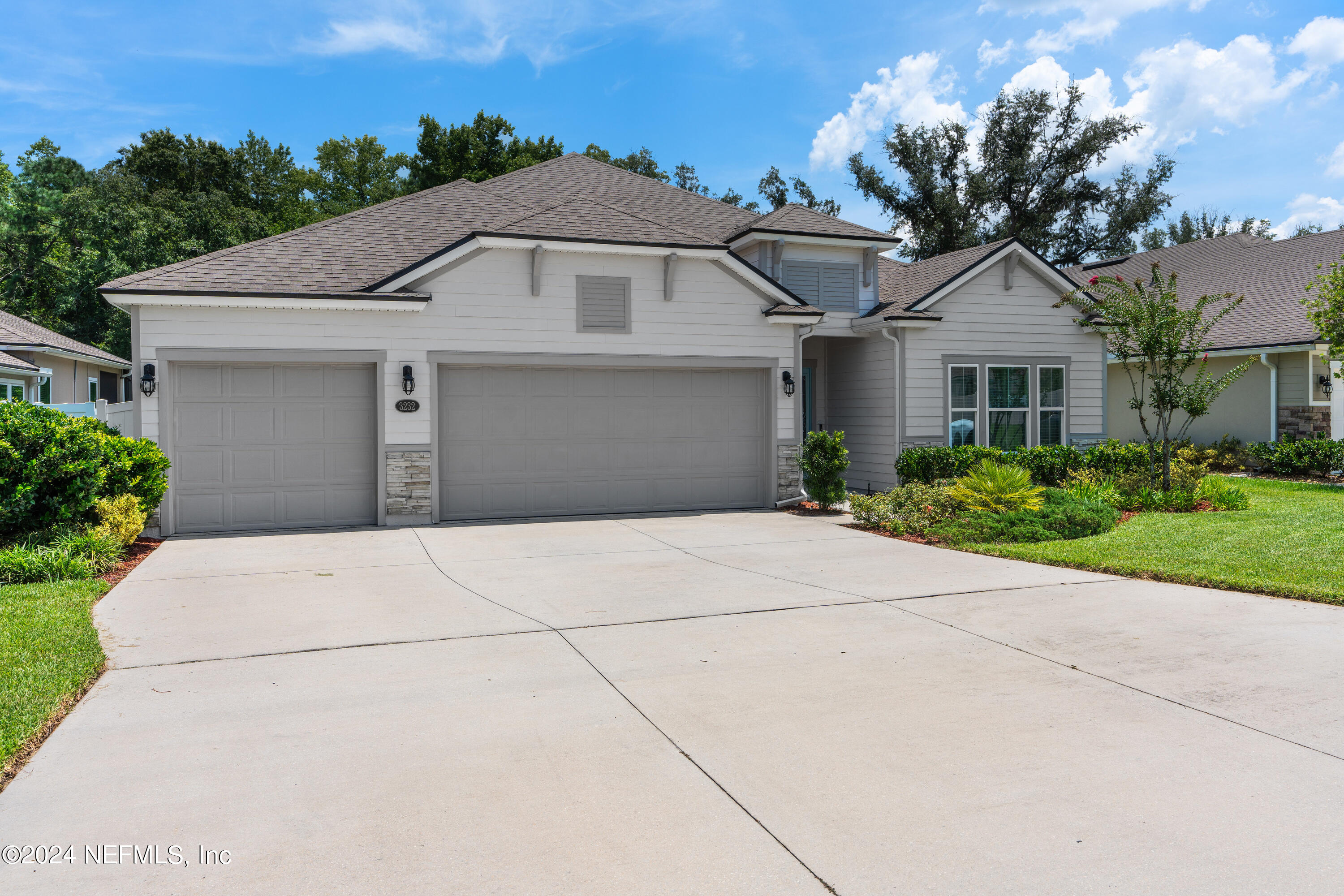 3232 CYPRESS WALK Place