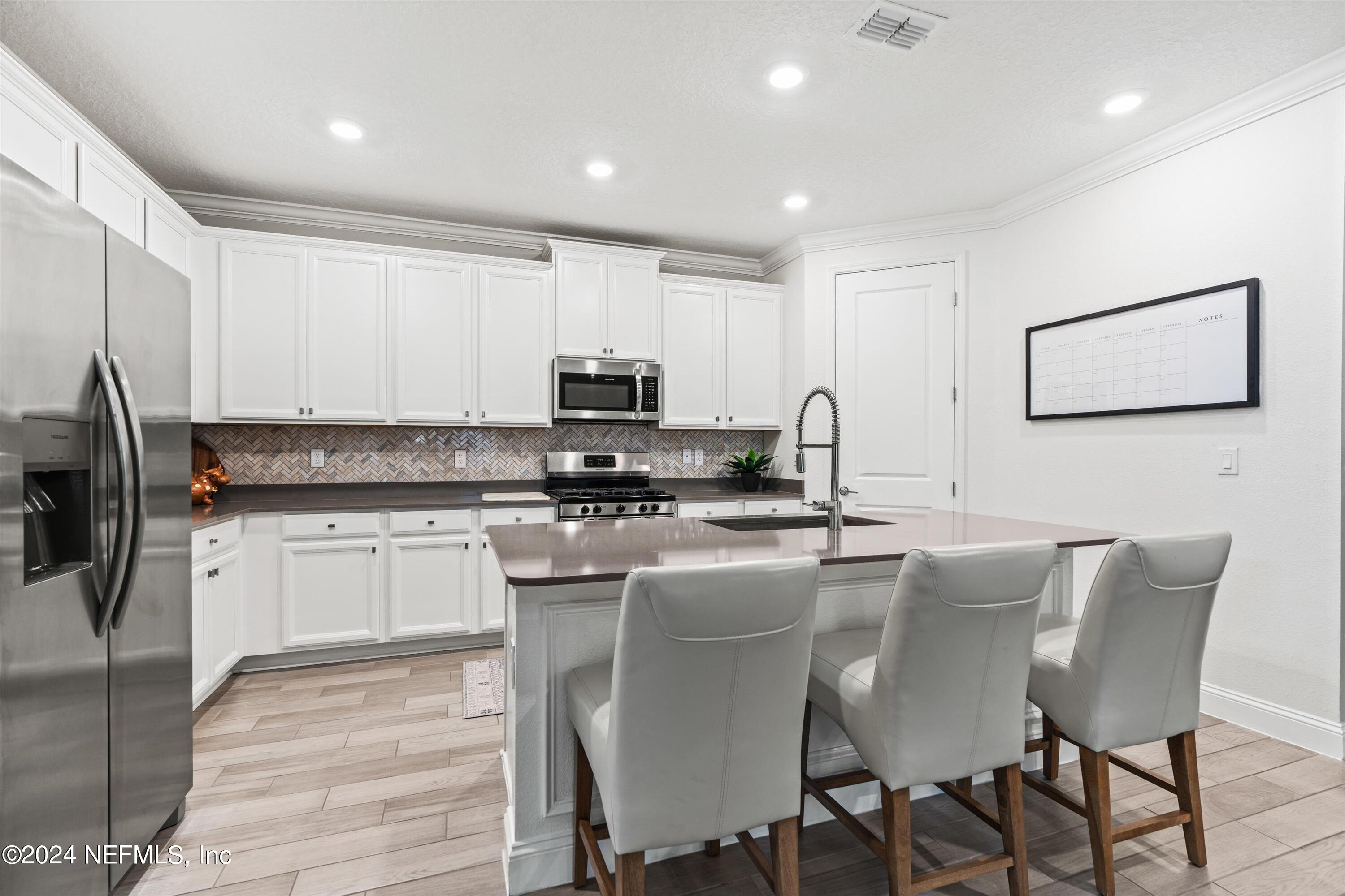 114 GREENIE Bend