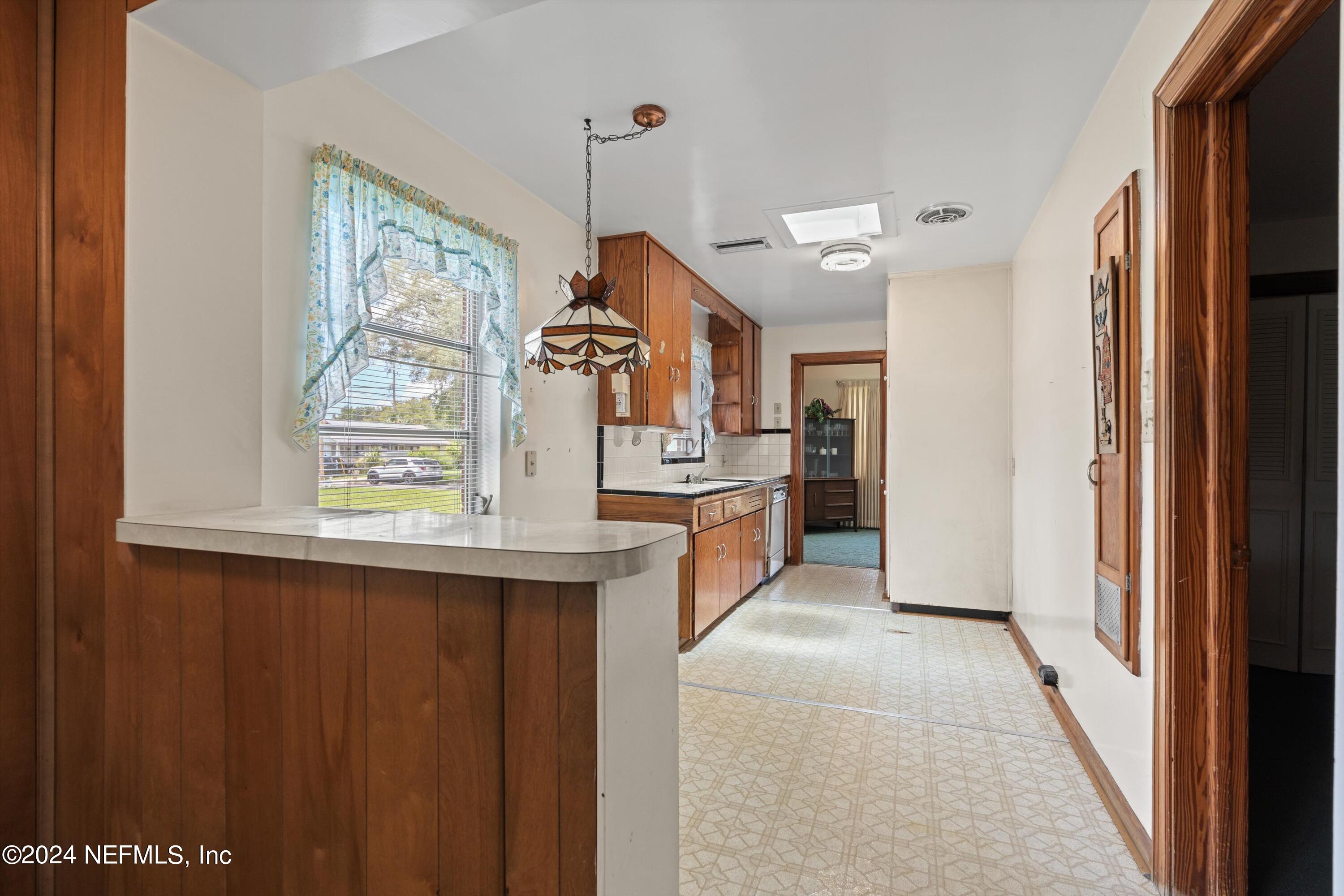 4242 APPLETON Avenue