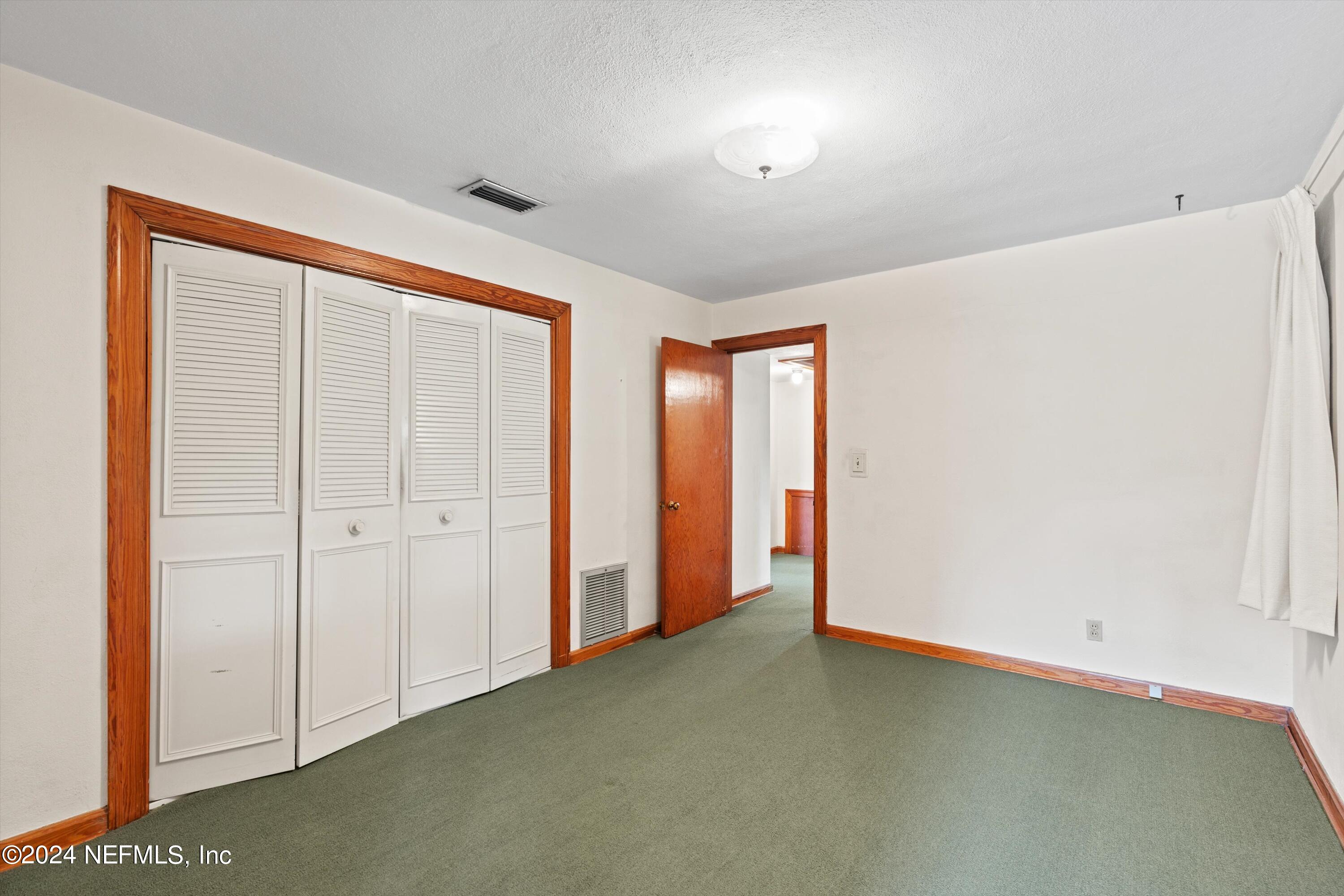 4242 APPLETON Avenue