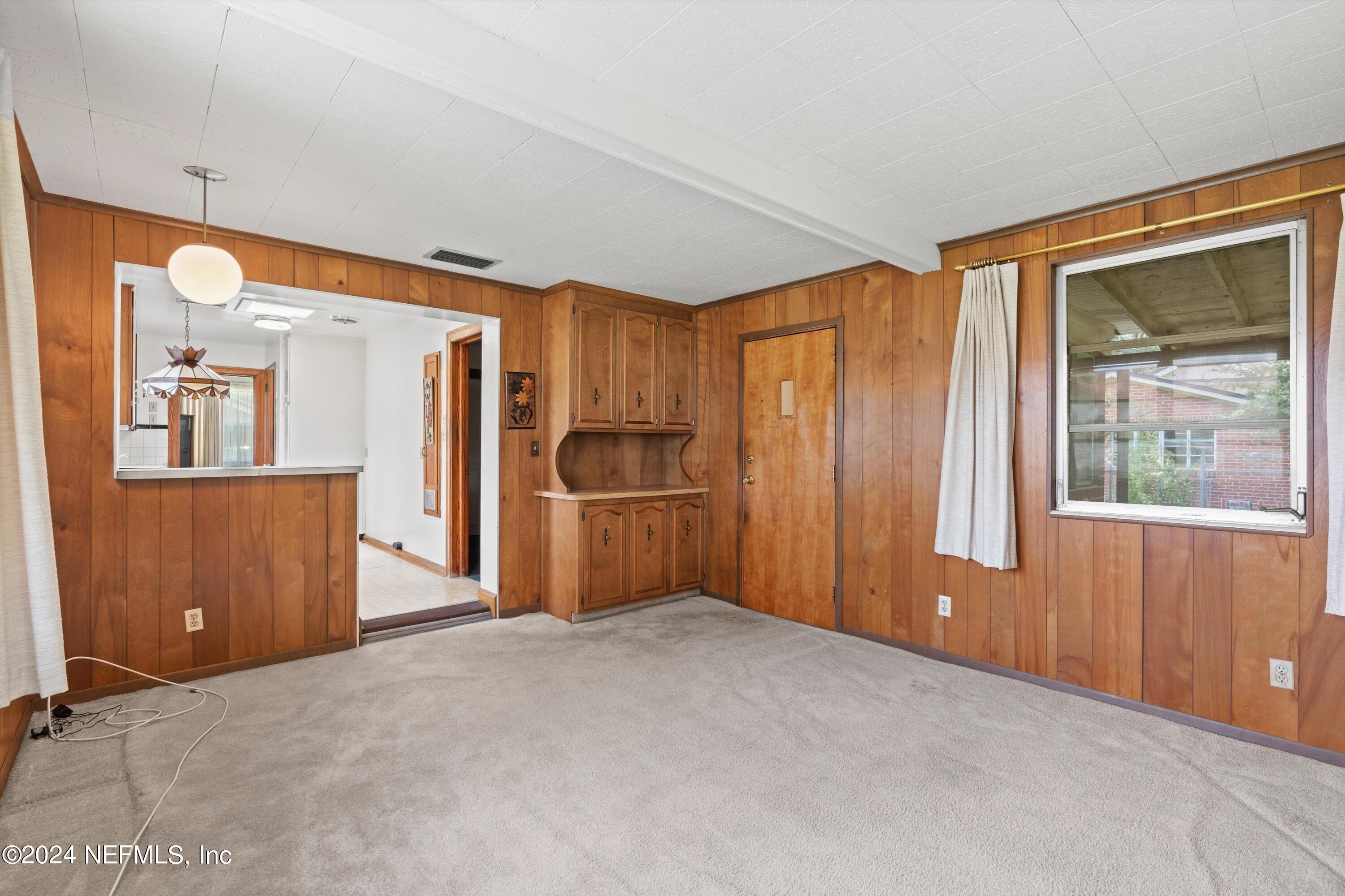 4242 APPLETON Avenue