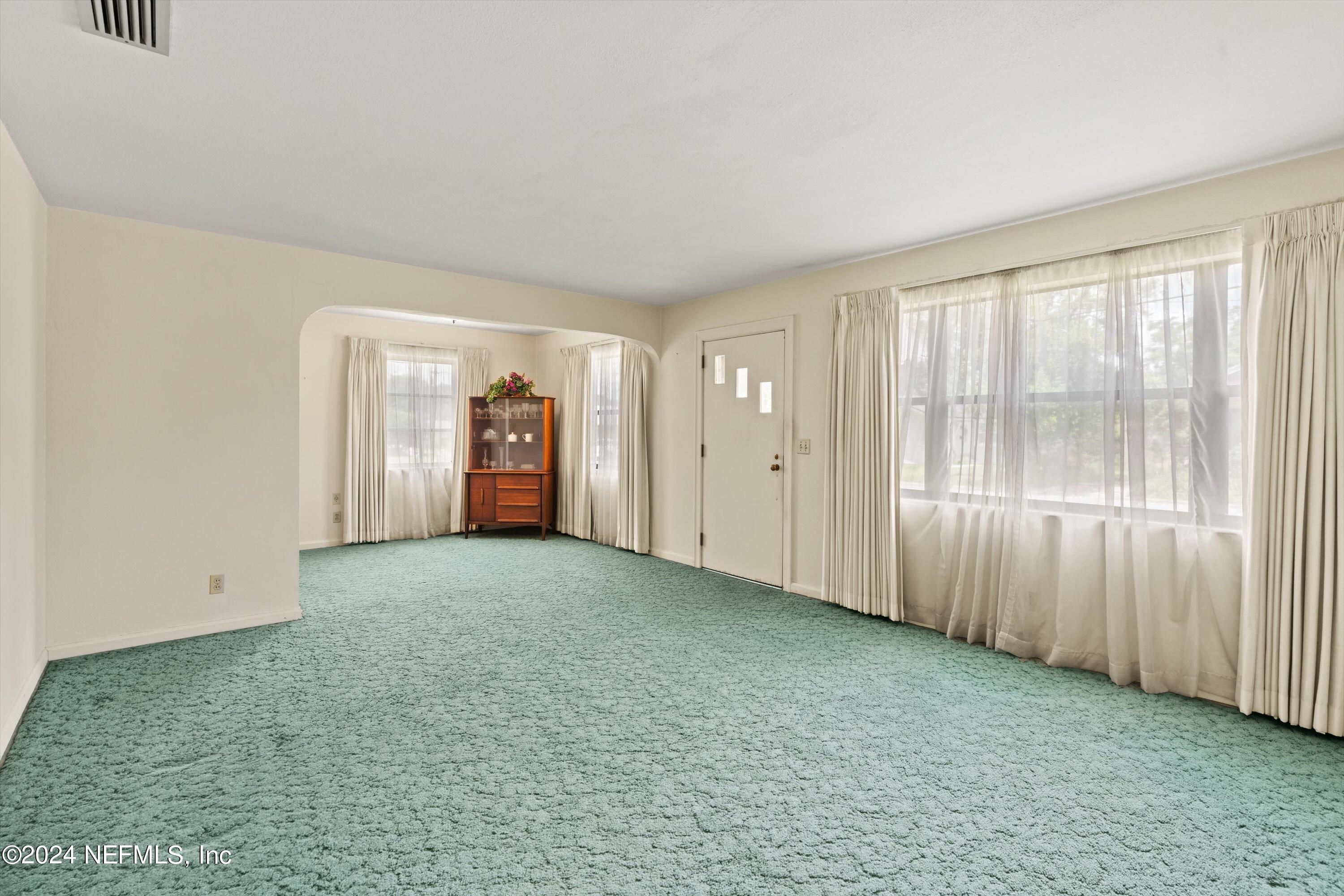 4242 APPLETON Avenue