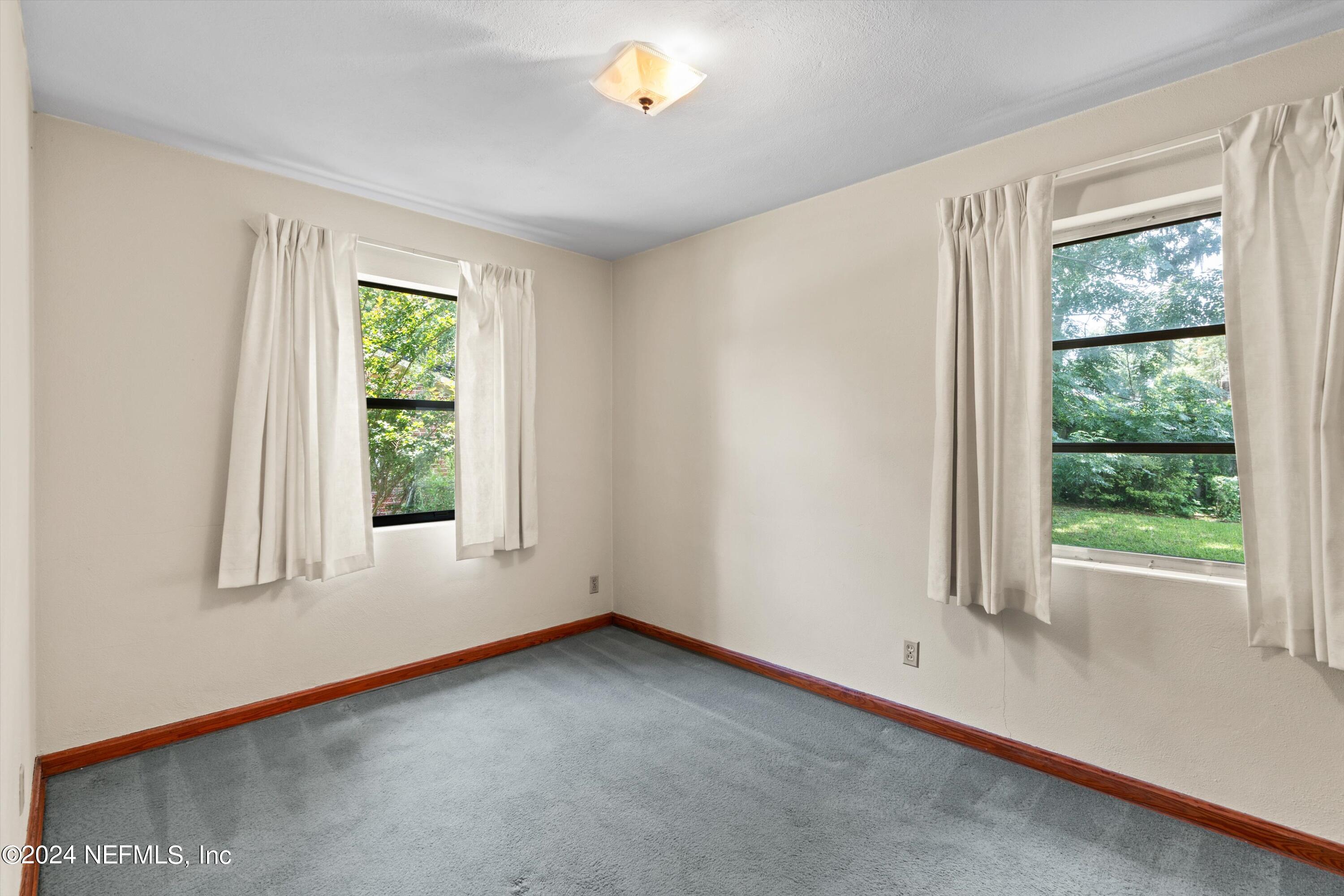 4242 APPLETON Avenue