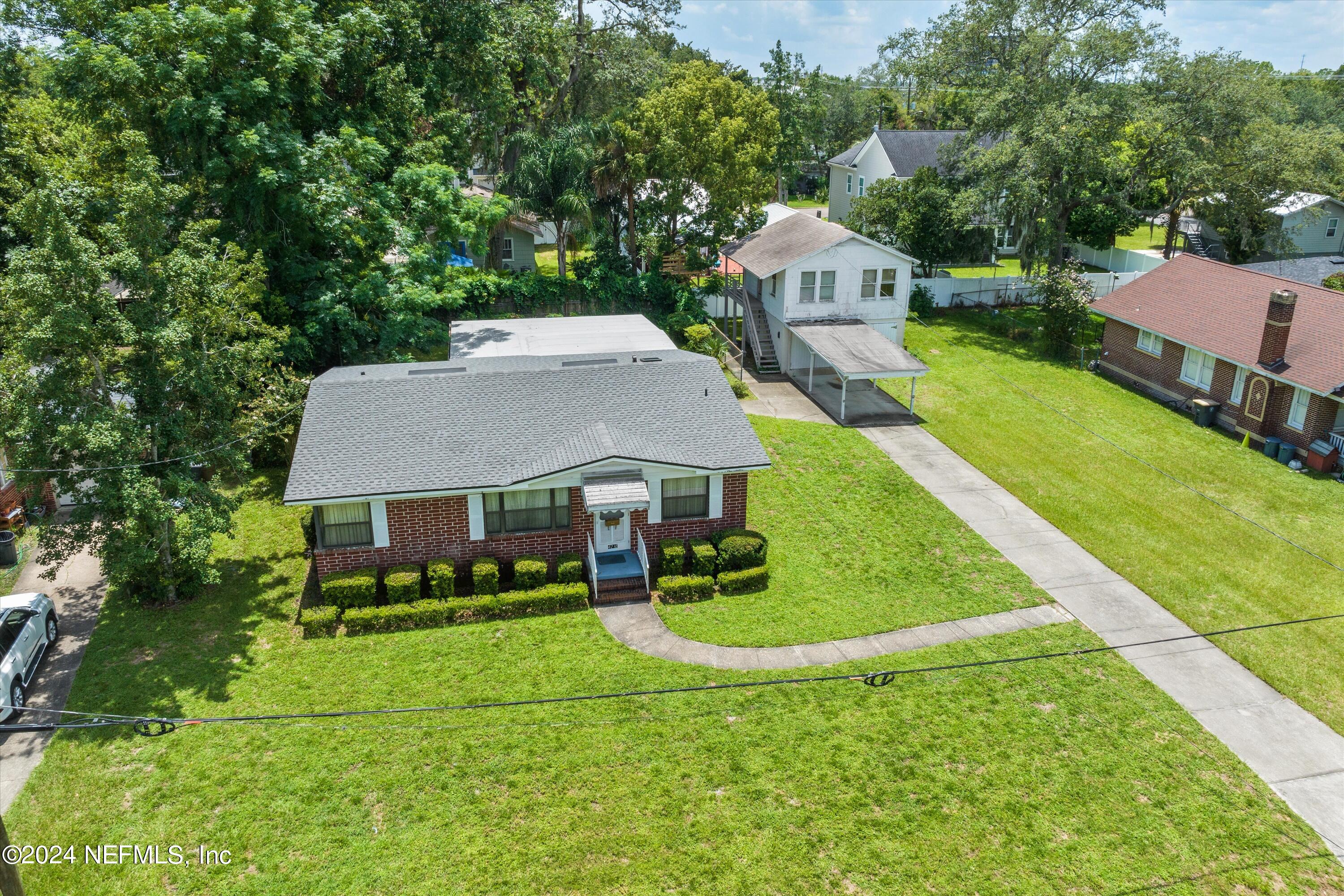 4242 APPLETON Avenue