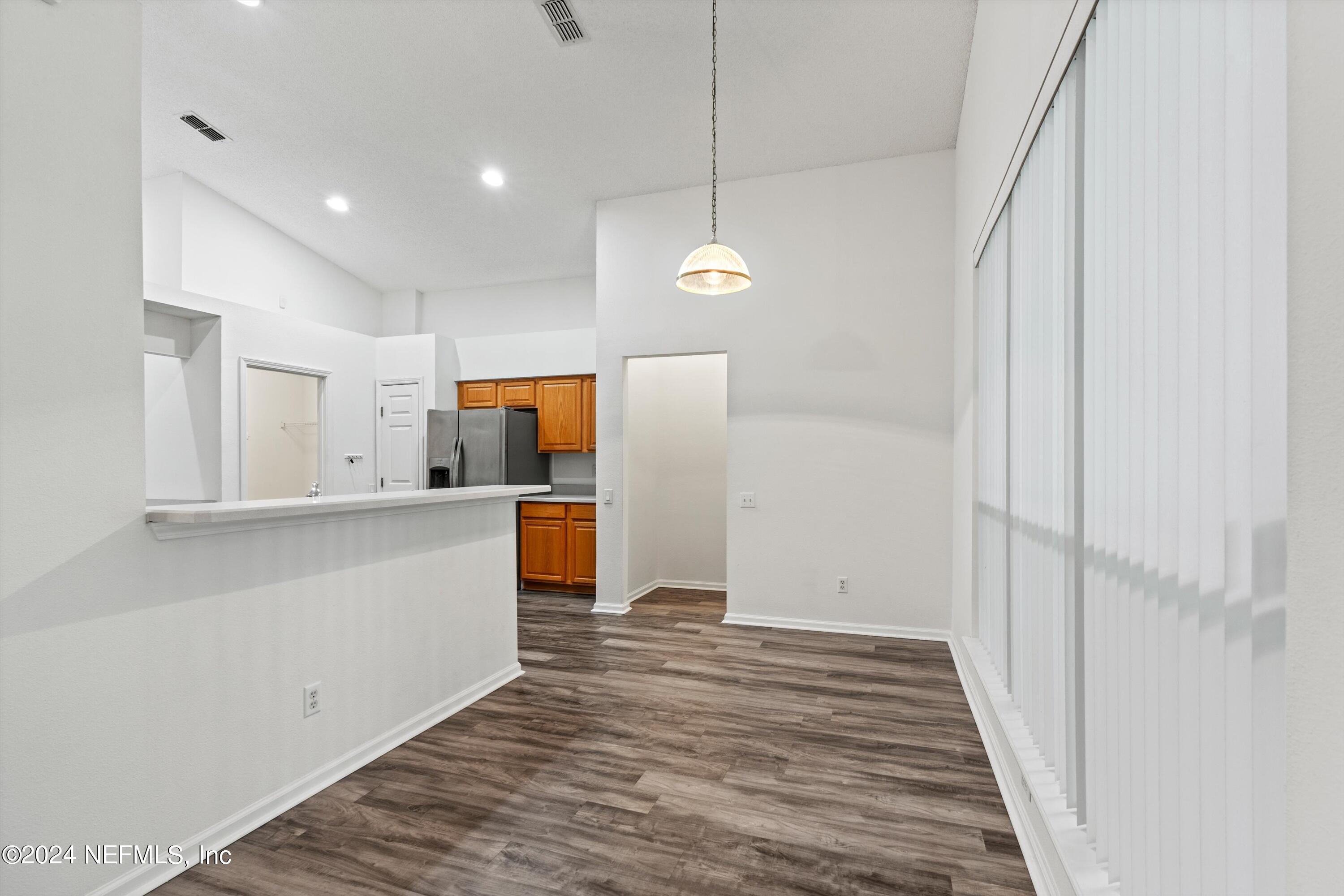 529 KERNAN MILL Lane