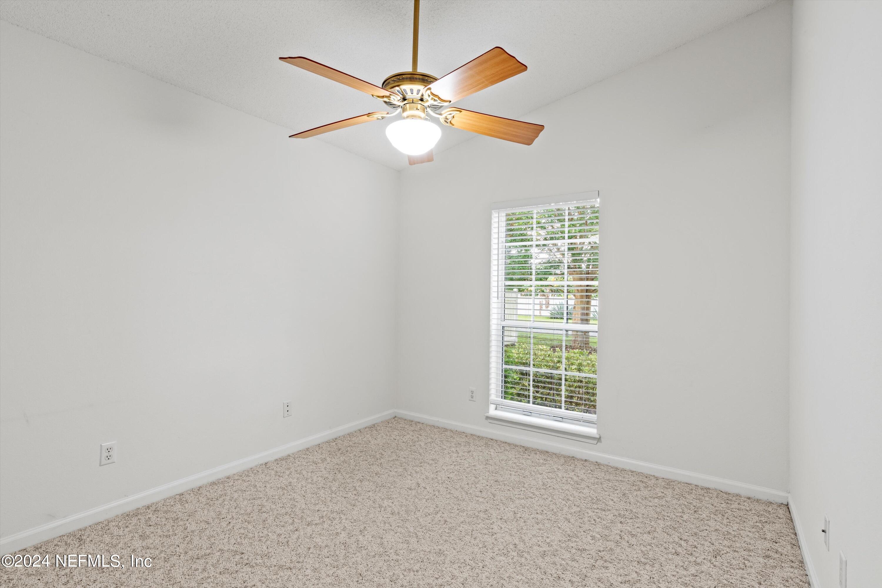 529 KERNAN MILL Lane