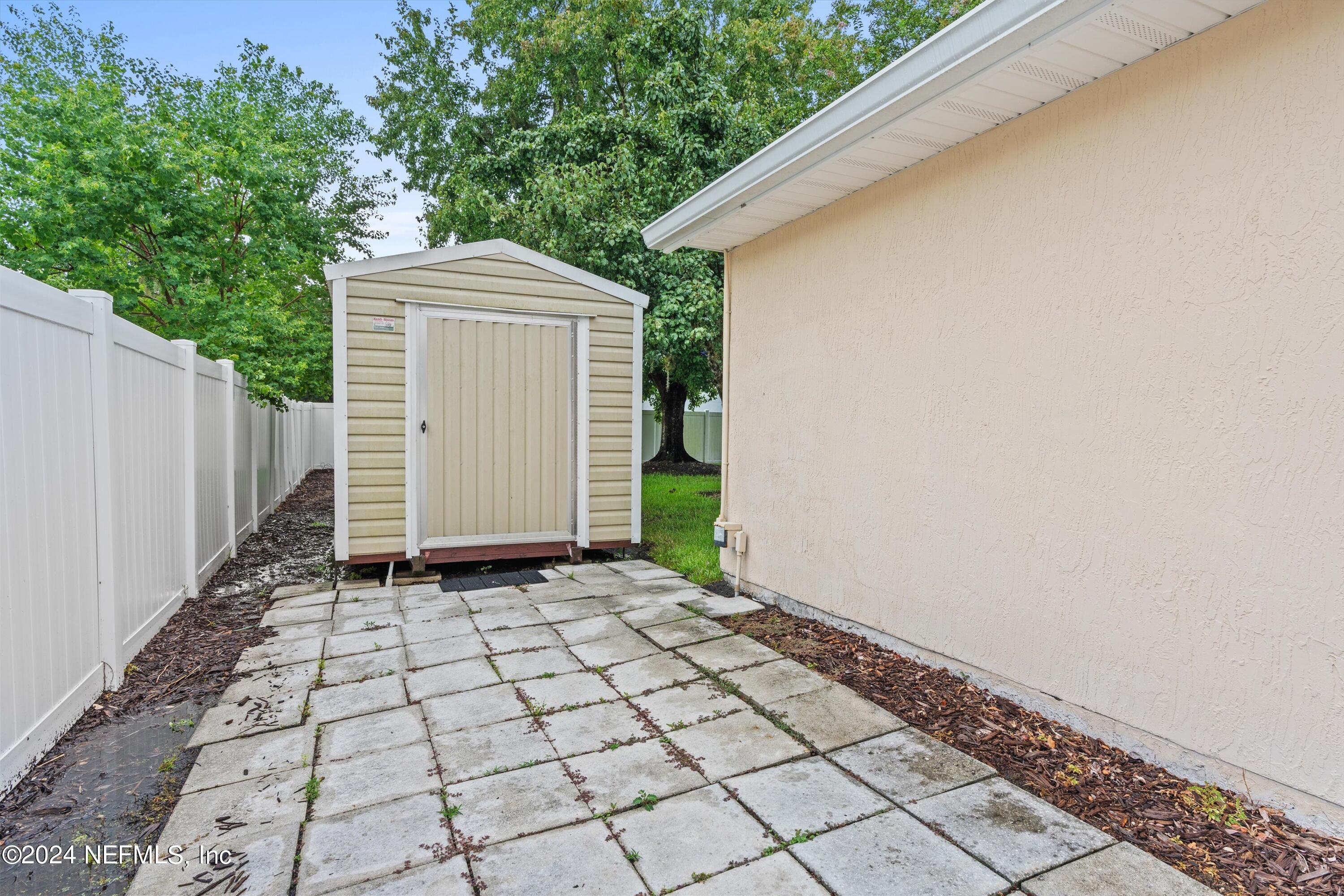 529 KERNAN MILL Lane