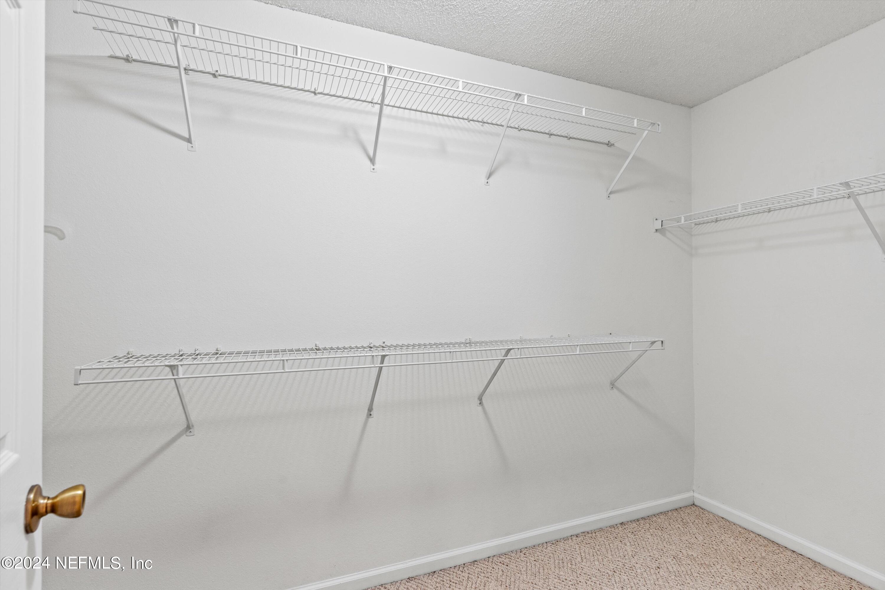 529 KERNAN MILL Lane