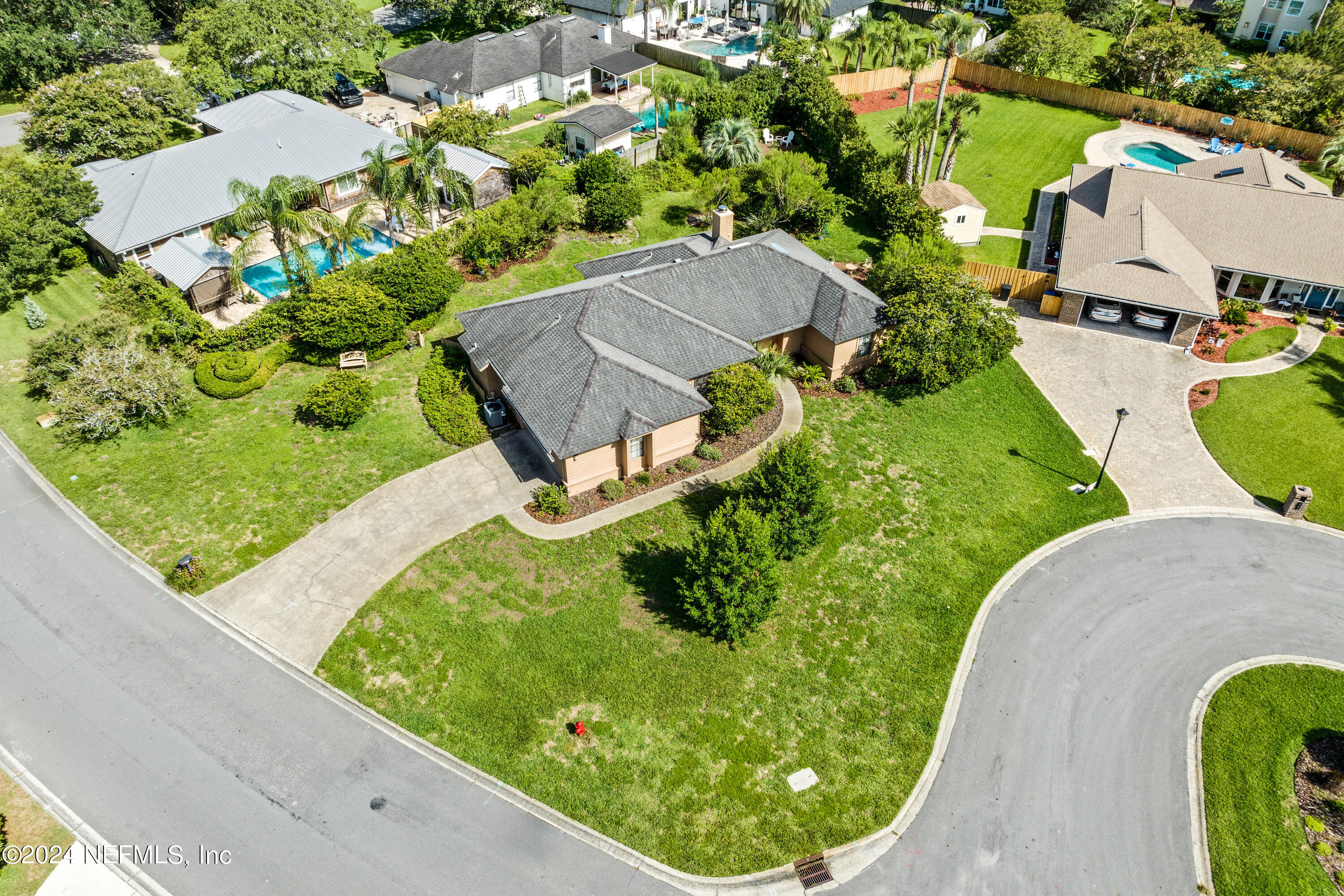 621 MCCOLLUM Circle