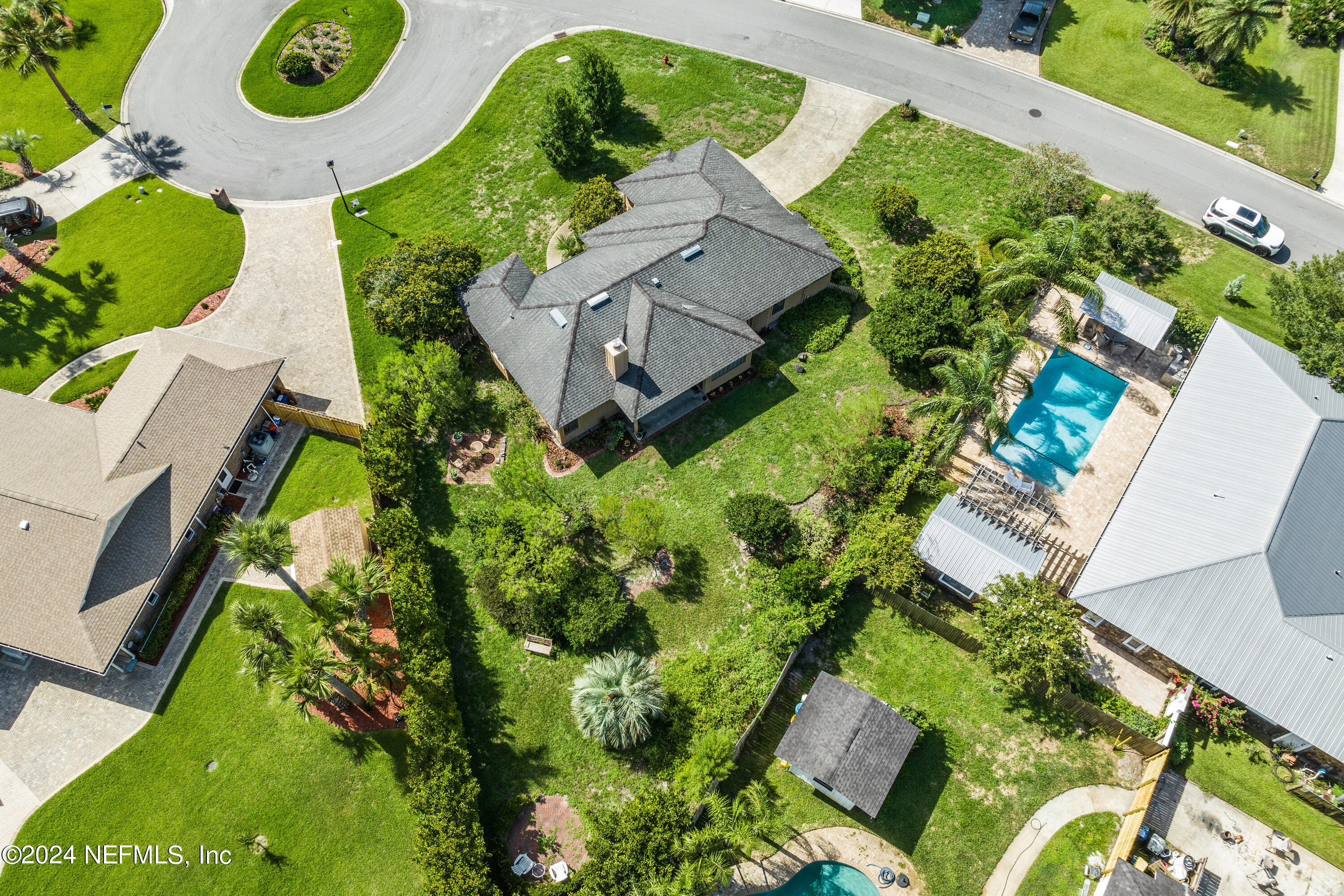 621 MCCOLLUM Circle