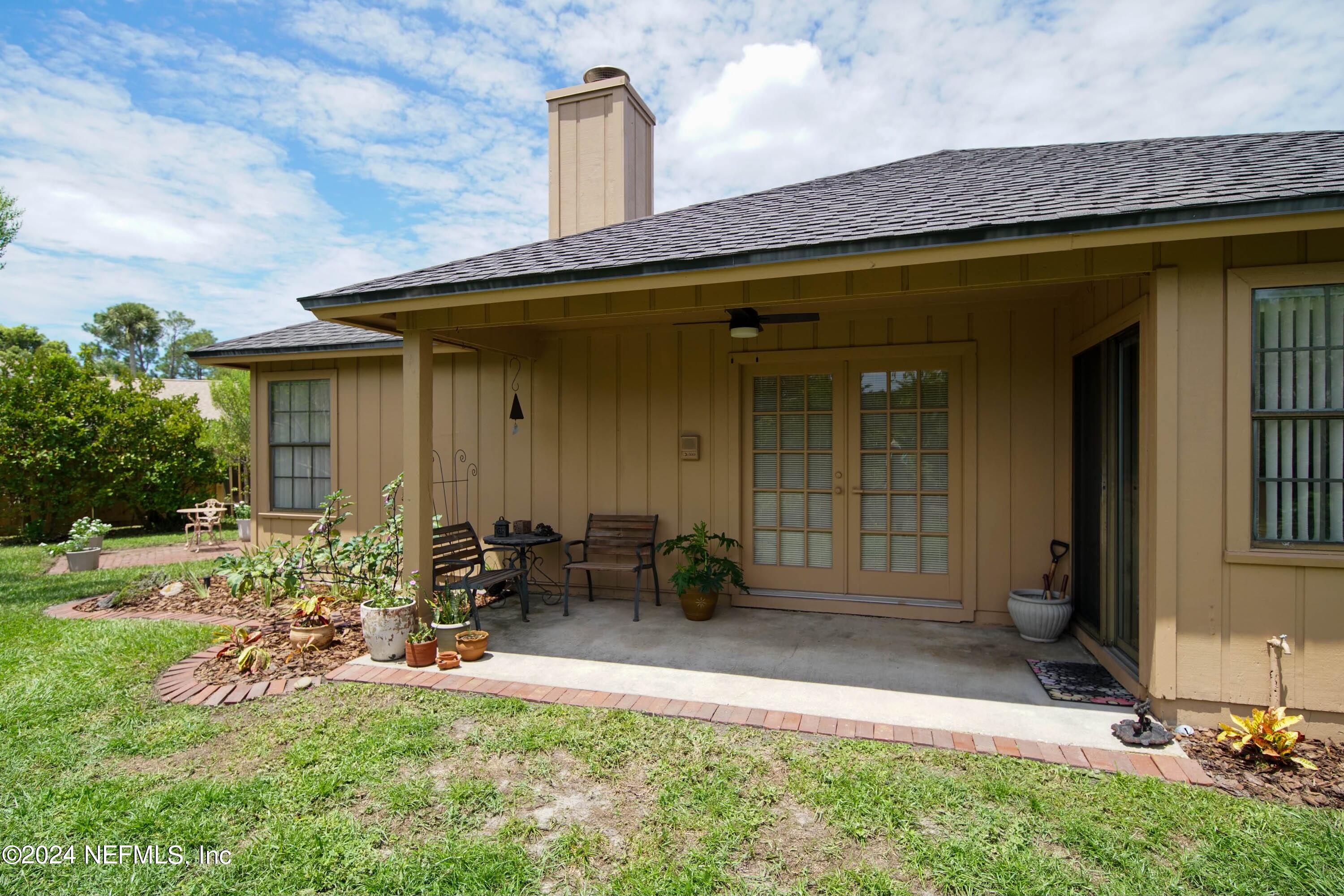 621 MCCOLLUM Circle